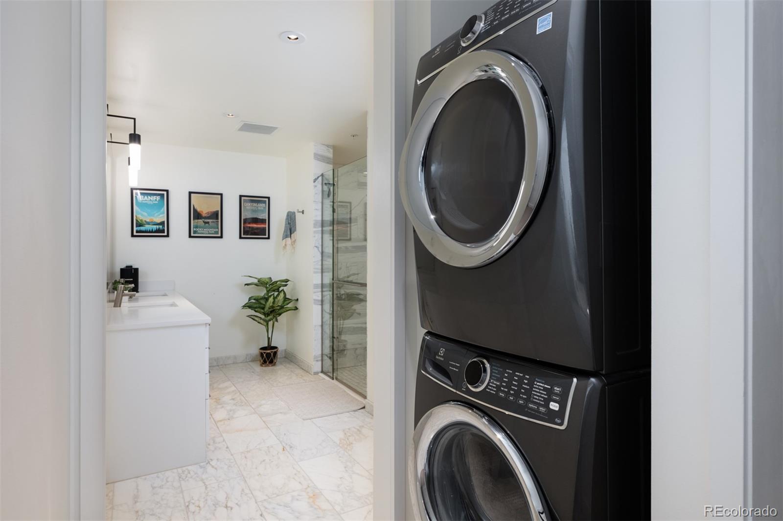 1750 Wewatta Street Unit: 1002