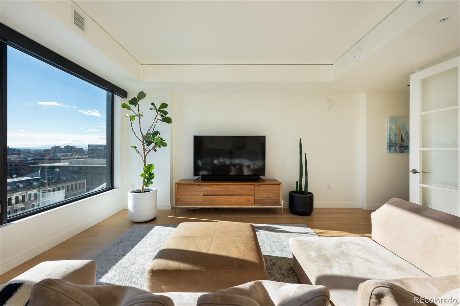 1750 Wewatta Street Unit: 1002