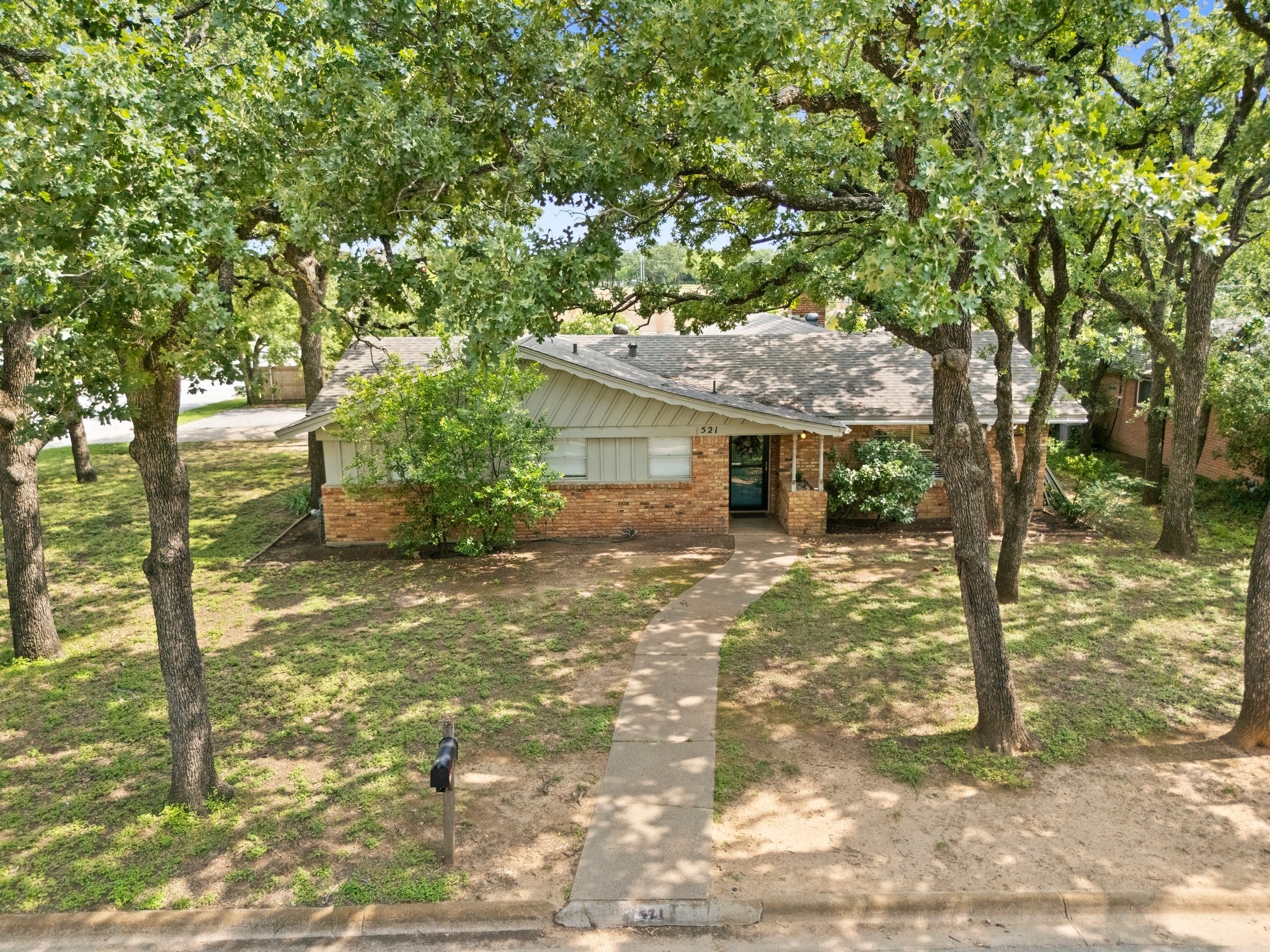521 Brookview Drive