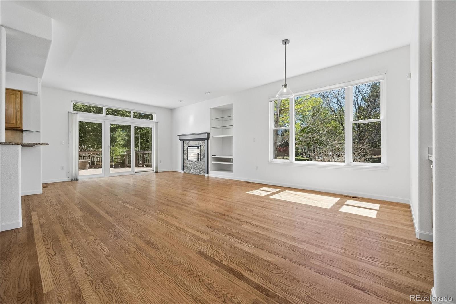 1011 S Valentia Street Unit: 20