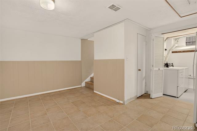 24 N Ash Street