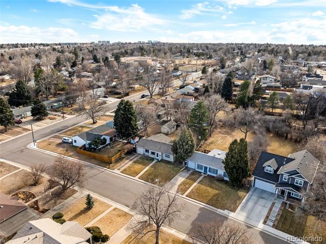 4770 E Amherst