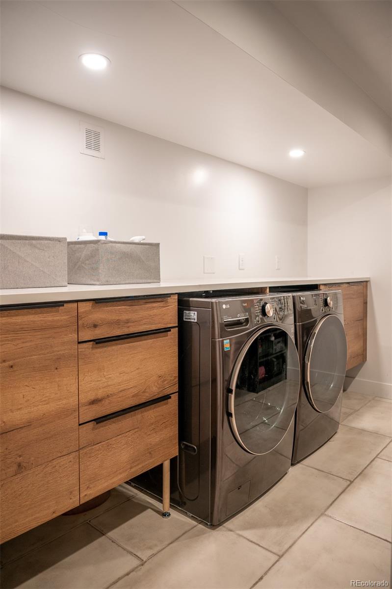 2490 S Garfield Street