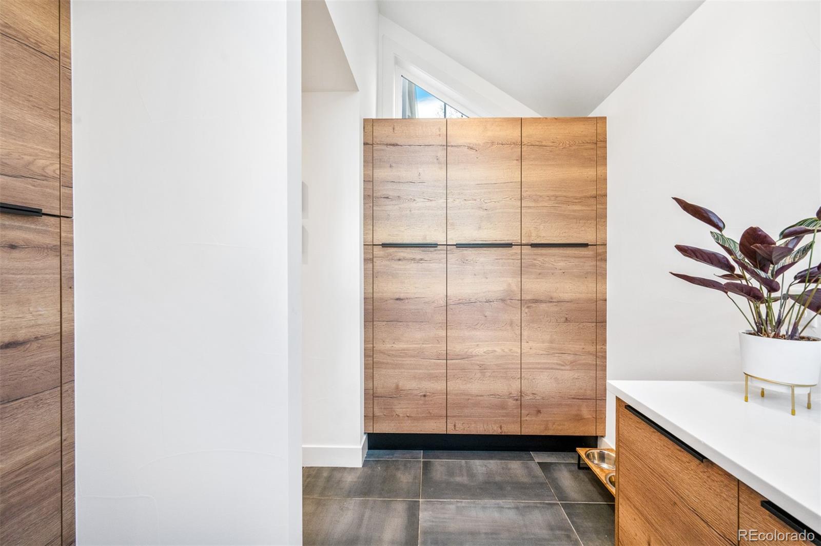 2490 S Garfield Street