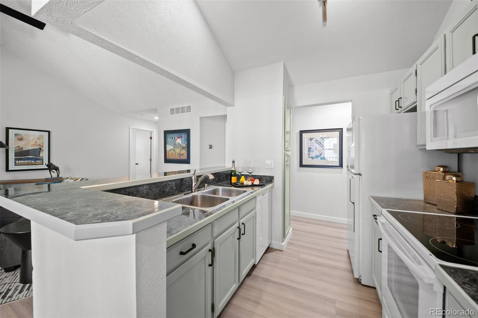 6755 S Field Street Unit: 625