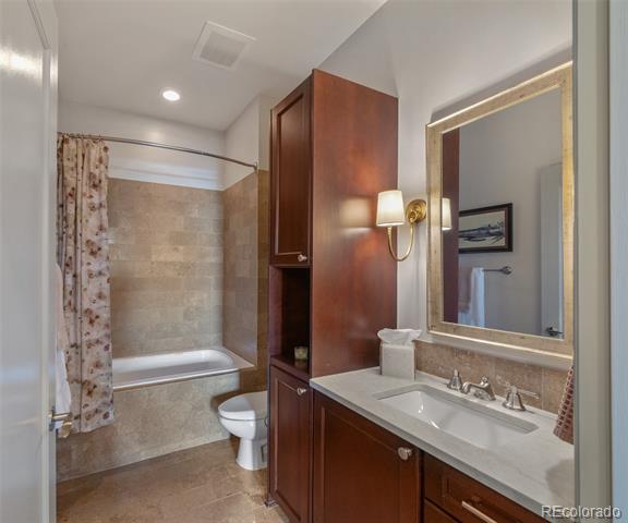 5455 Landmark Place Unit: 809