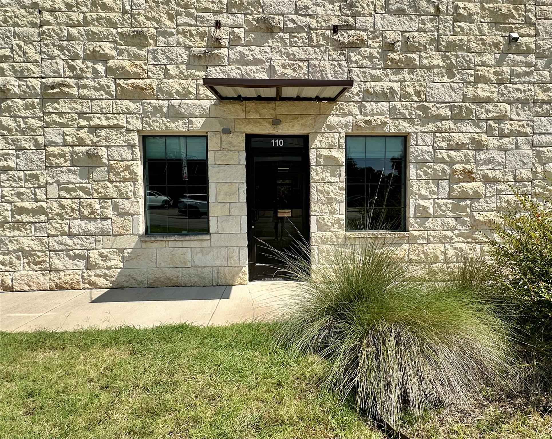 609 E University Ave # 110