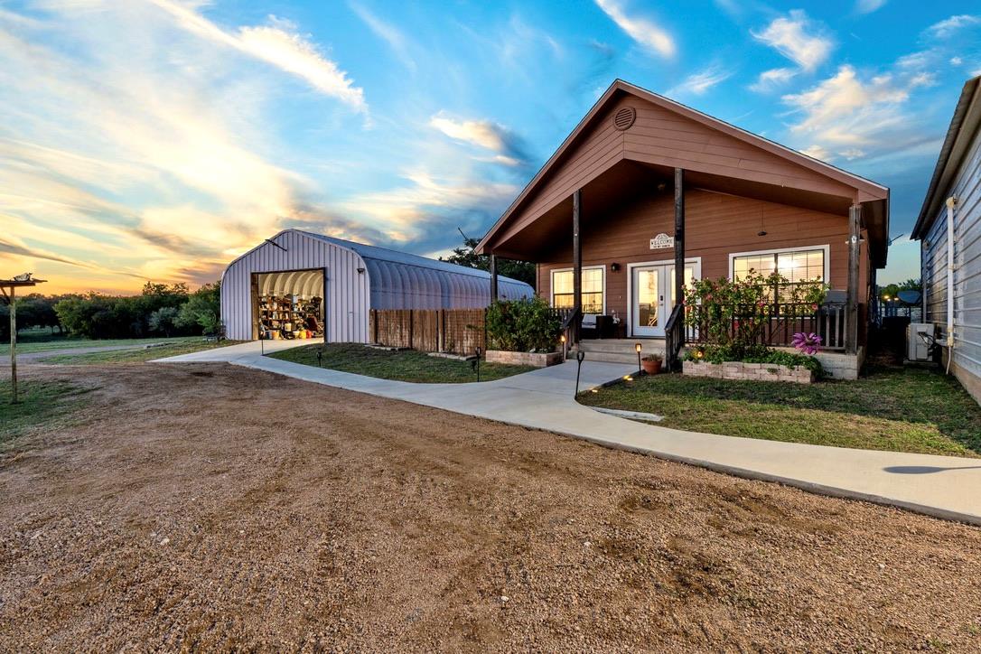 397 Private Road 3072