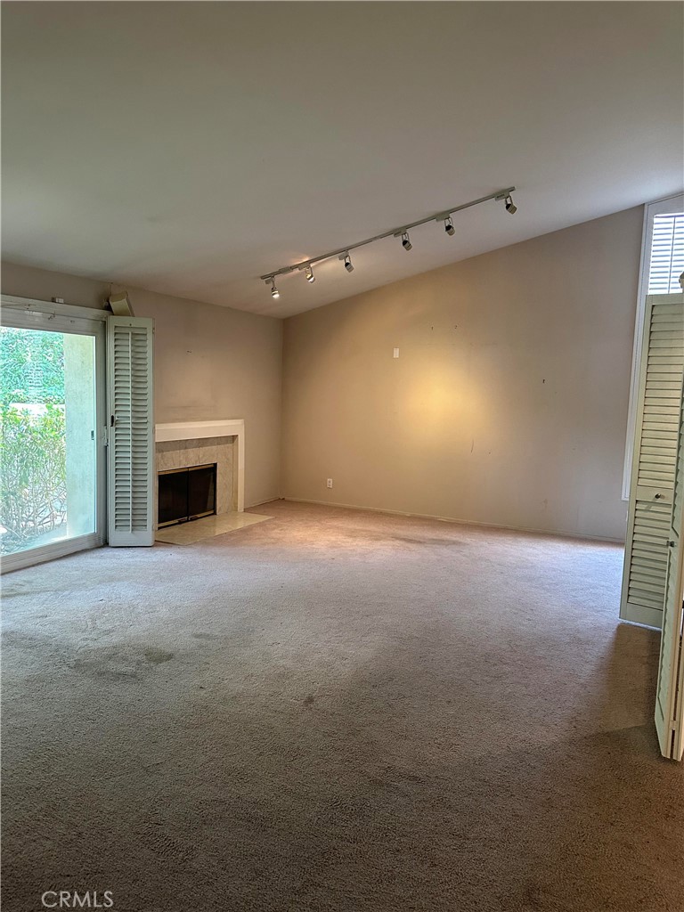 23135 Park Contessa