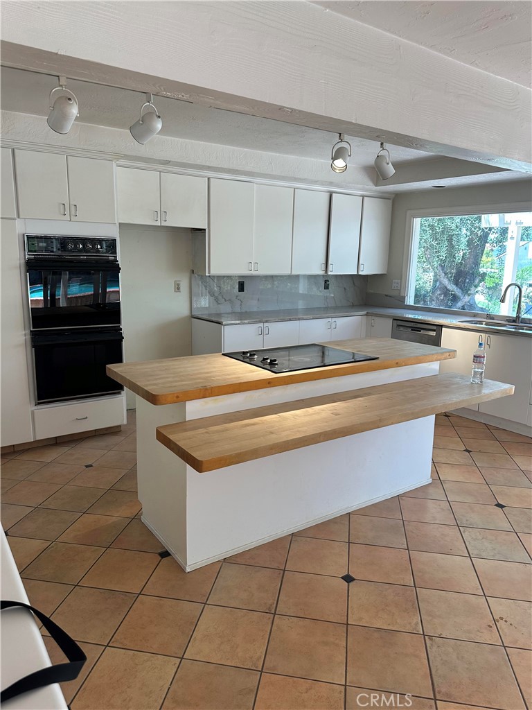 23135 Park Contessa