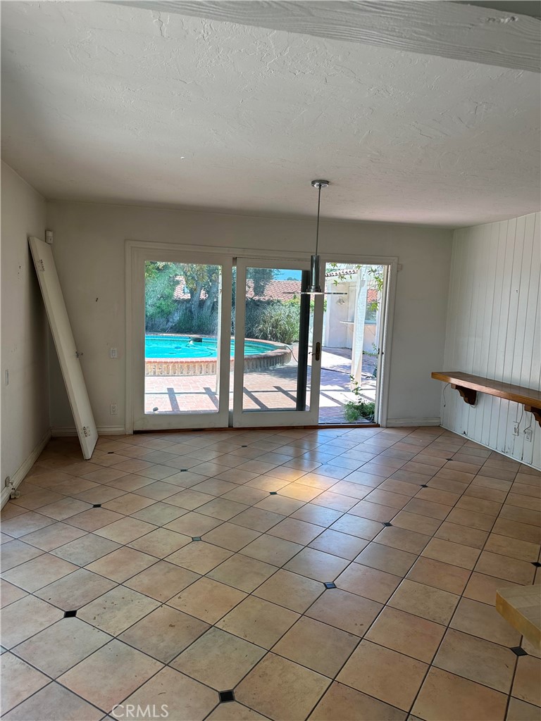 23135 Park Contessa