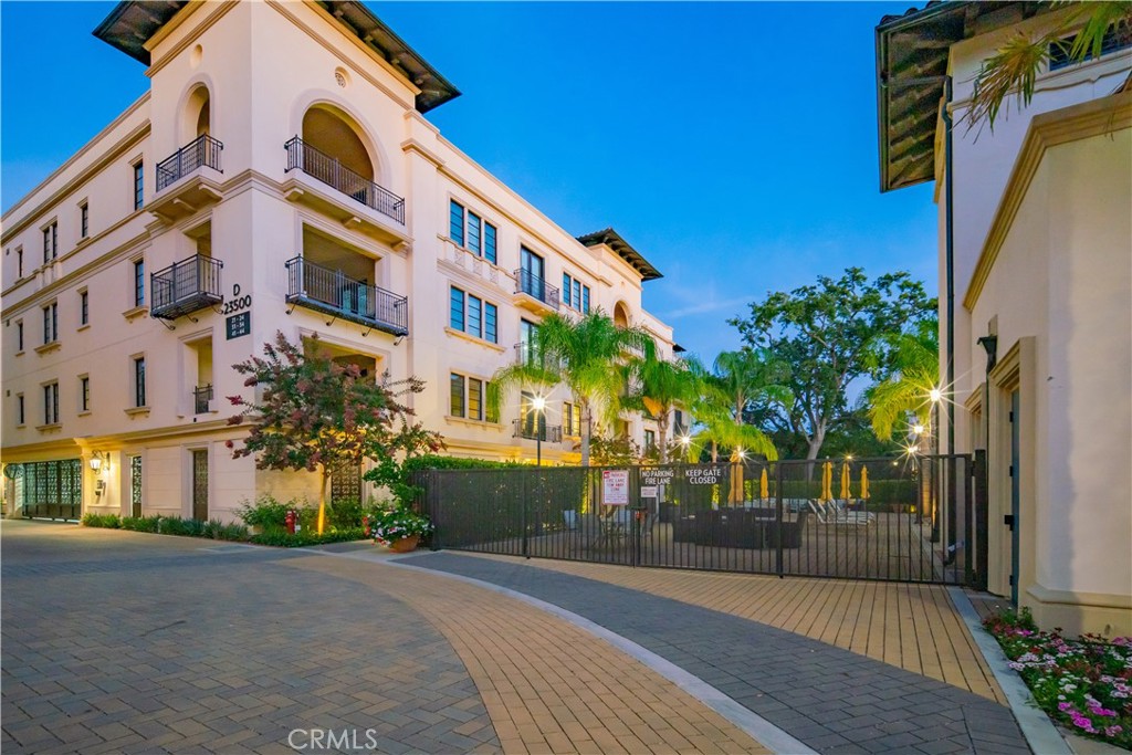 23500 Park Sorrento D21