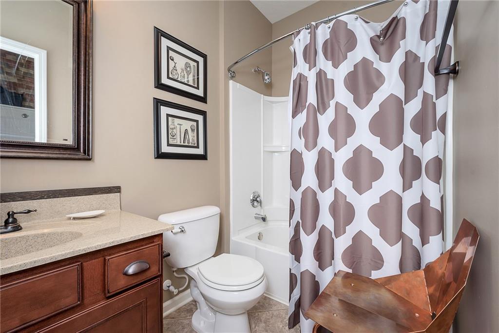 2554 Congress Street