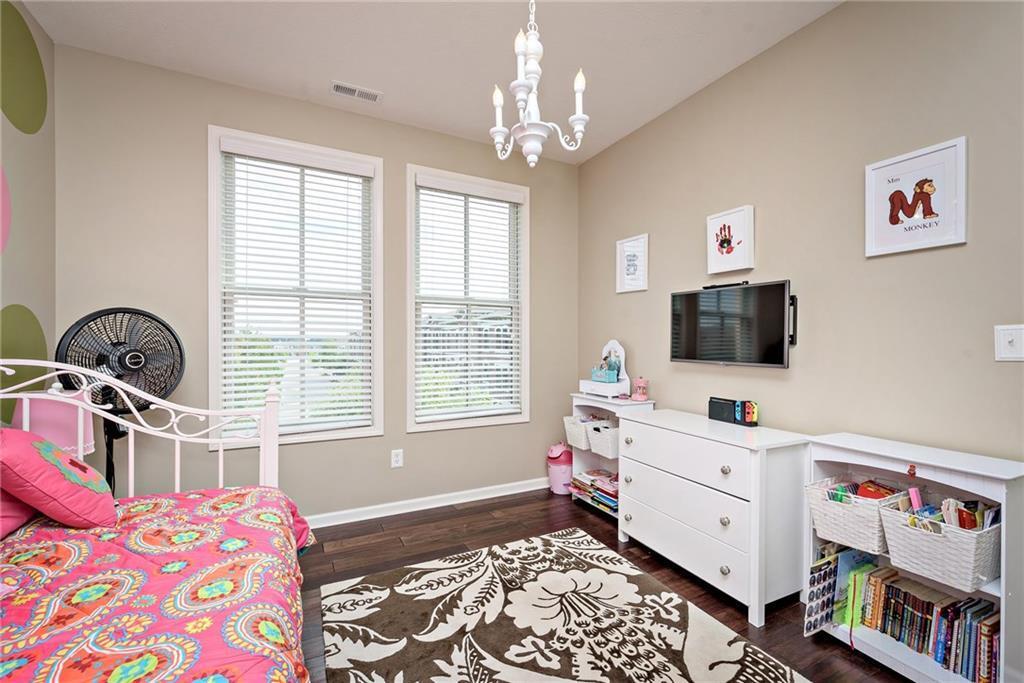 2554 Congress Street