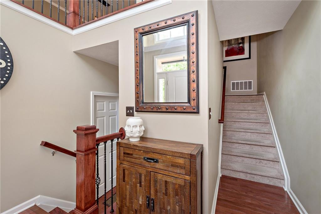 2554 Congress Street