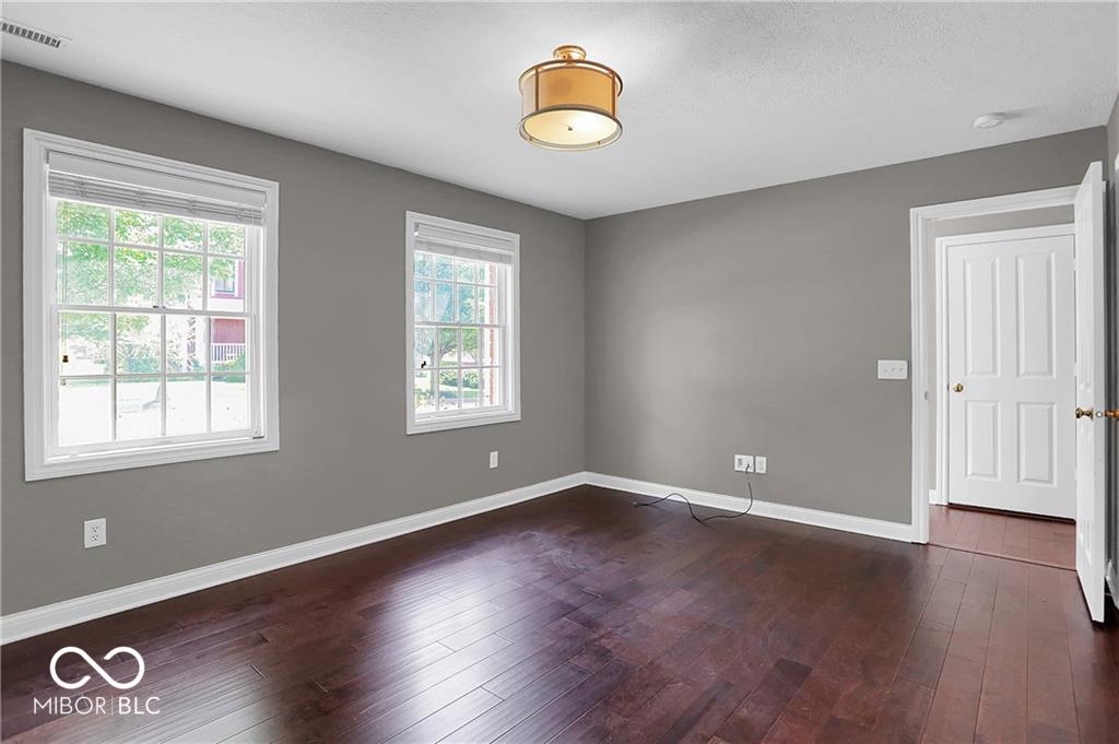 12936 Grenville Street