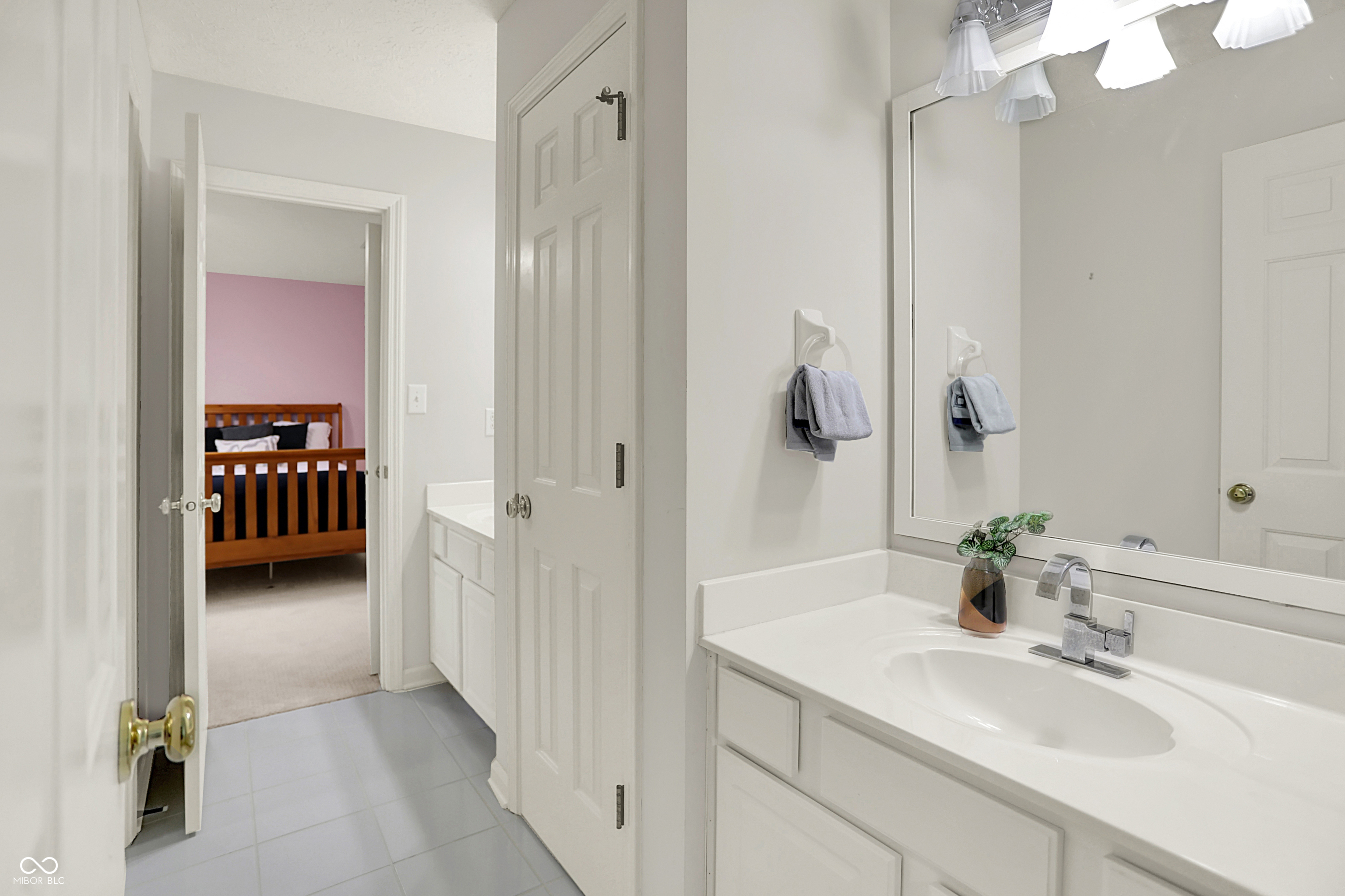 5761 Coopers Hawk Drive