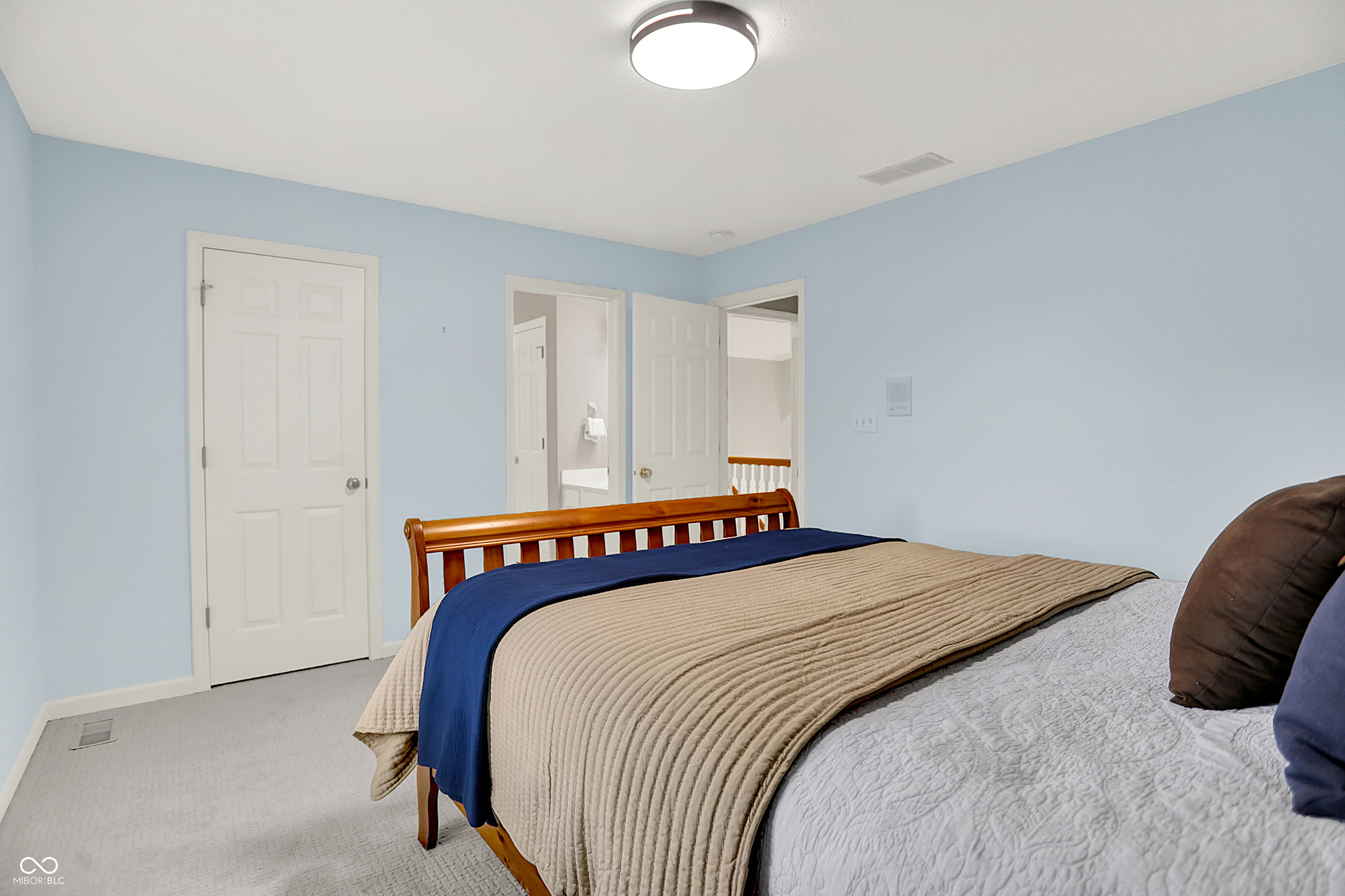 5761 Coopers Hawk Drive