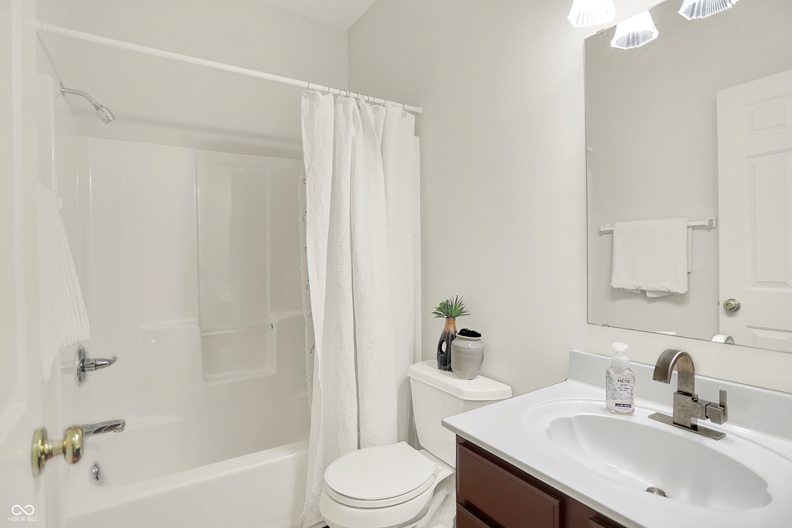 5761 Coopers Hawk Drive