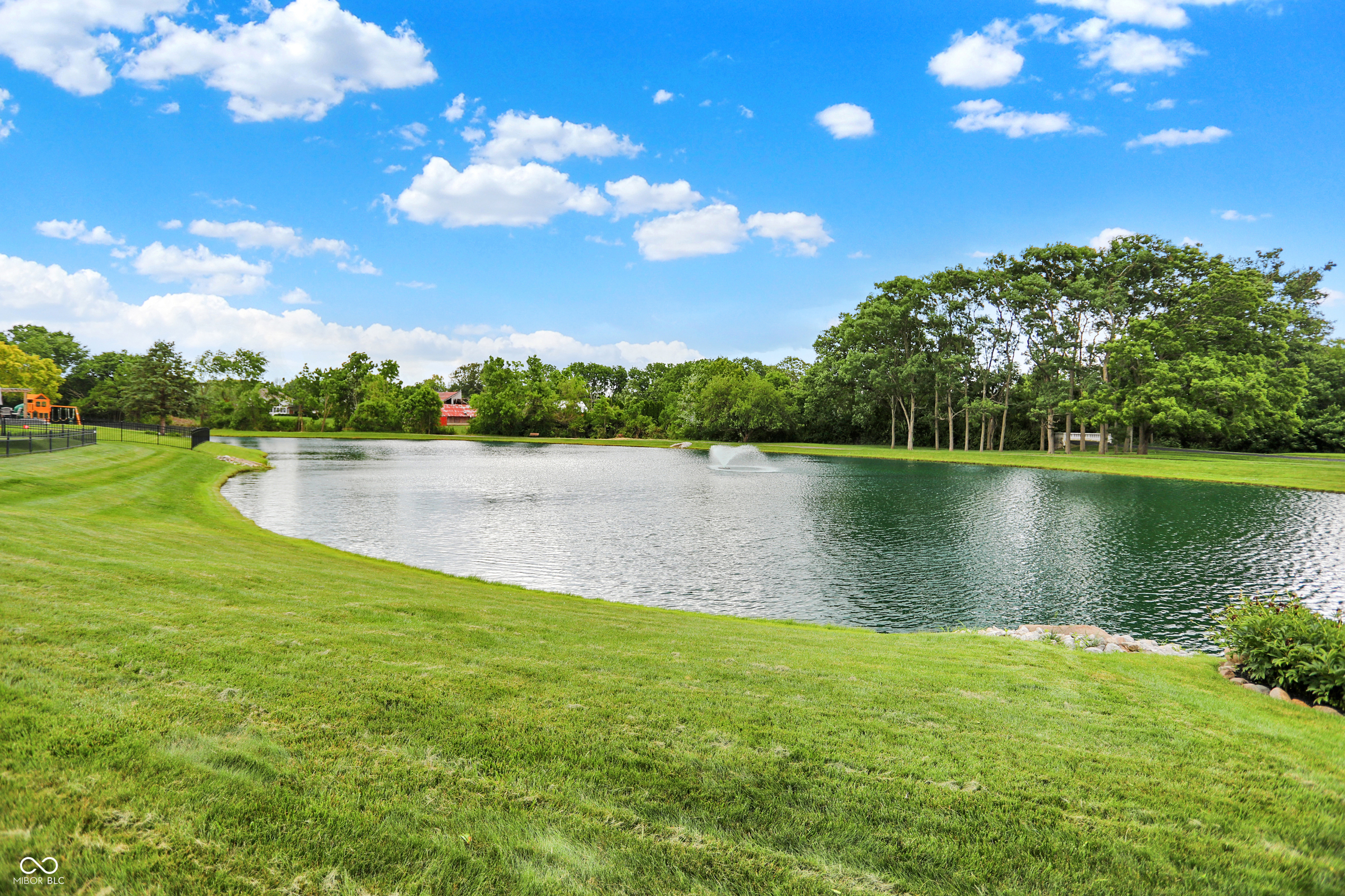 5761 Coopers Hawk Drive
