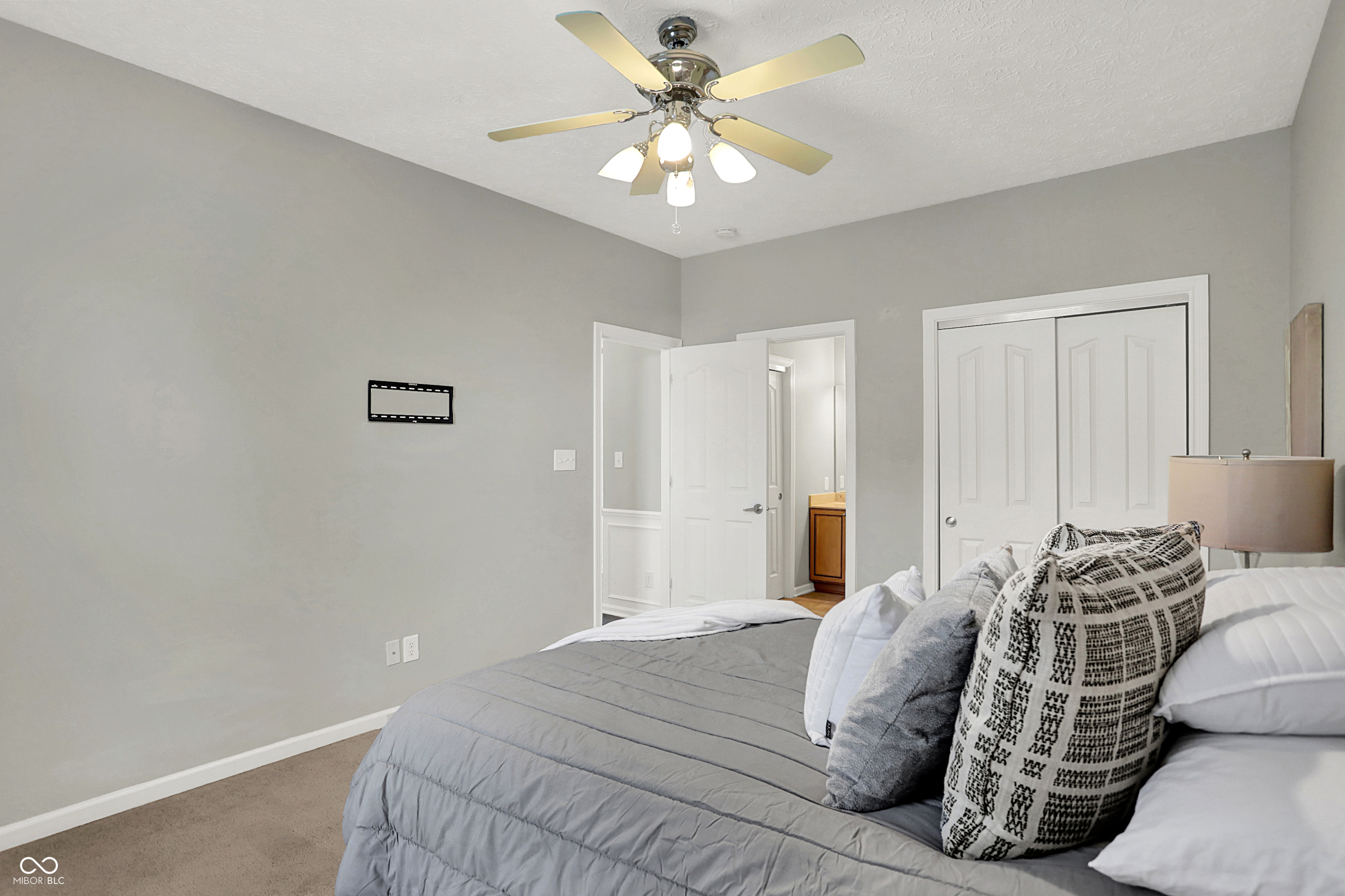 13438 Sedgwick Lane