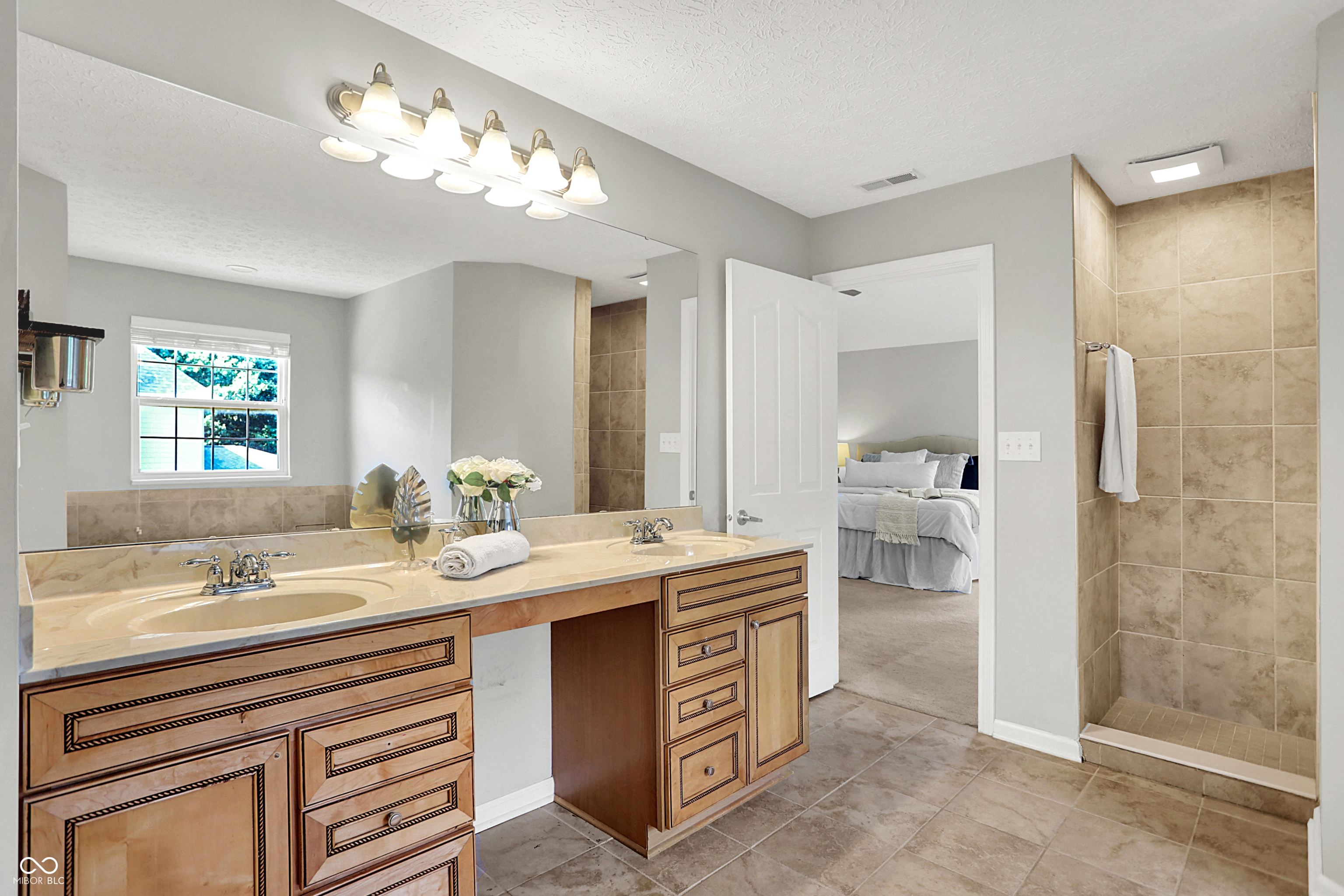 13438 Sedgwick Lane