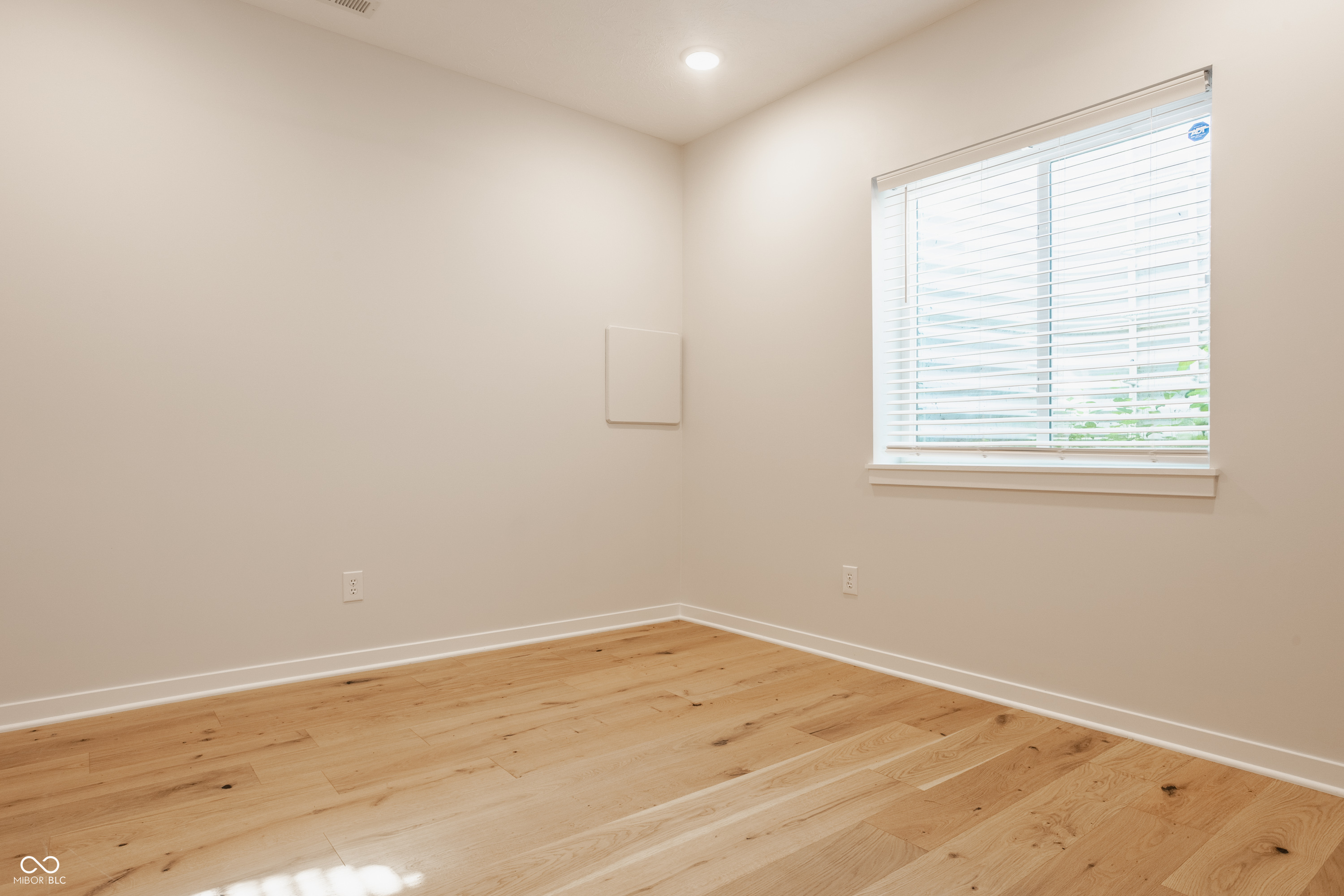 15600 Woodford Drive