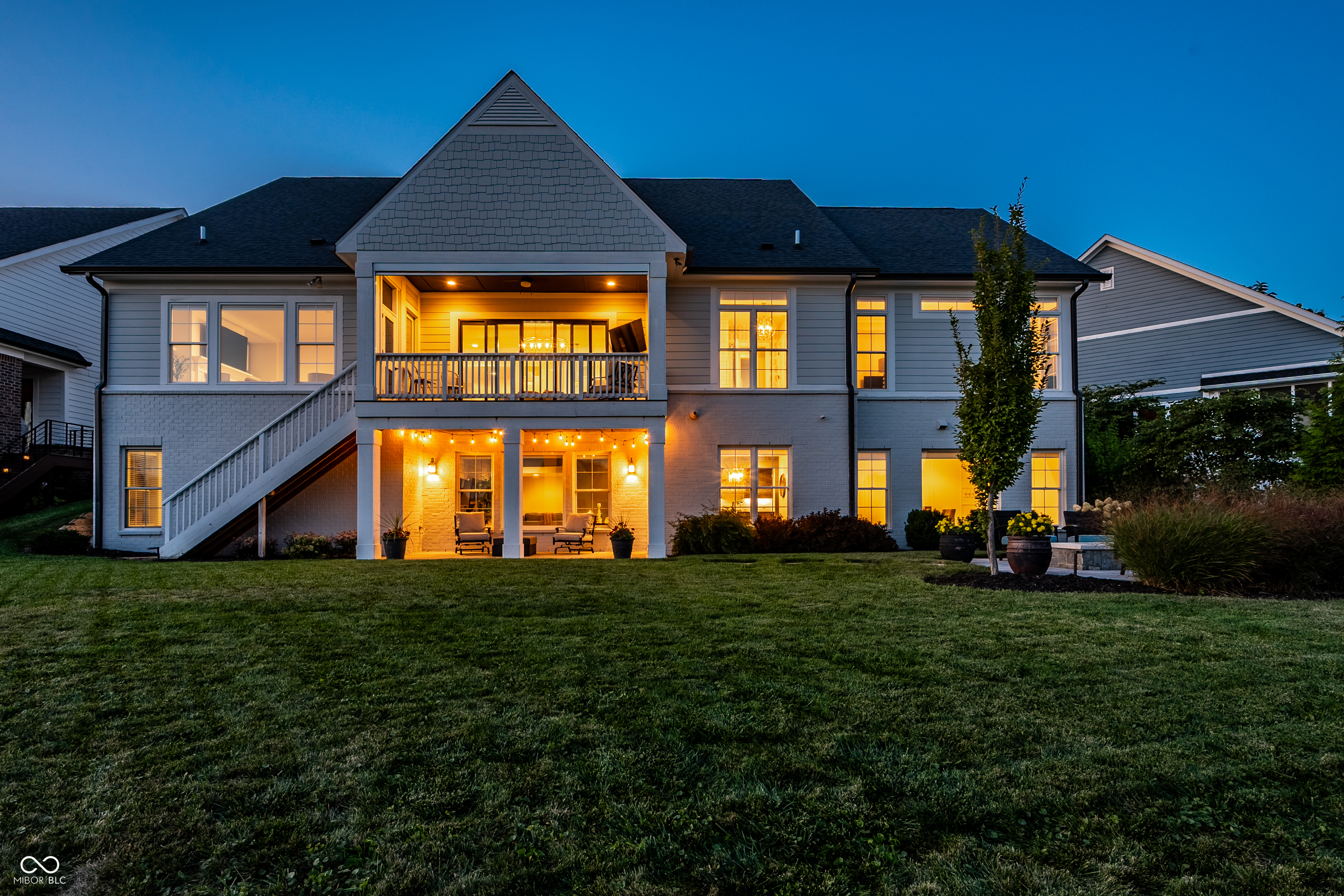 987 Oak Terrace Road