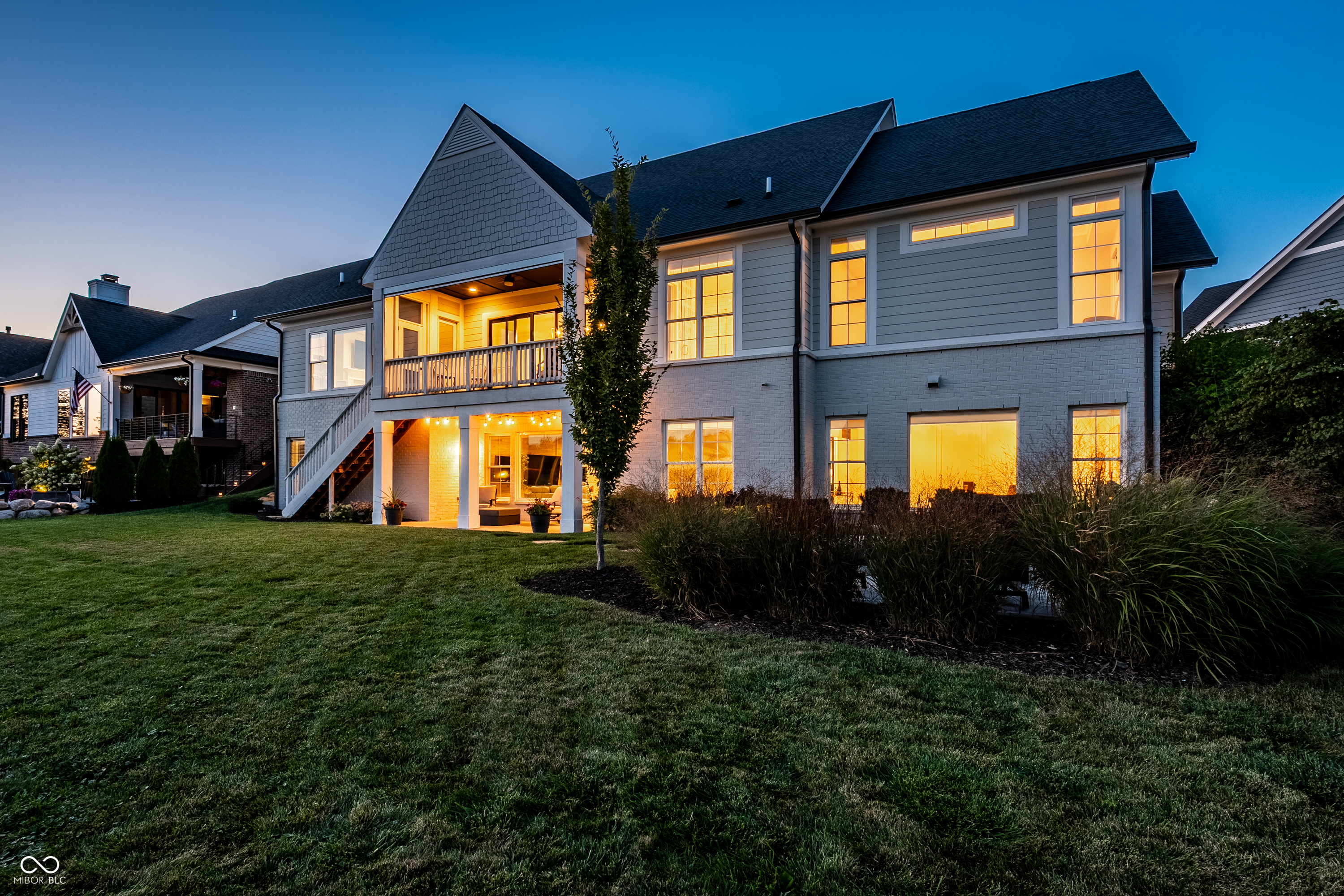 987 Oak Terrace Road