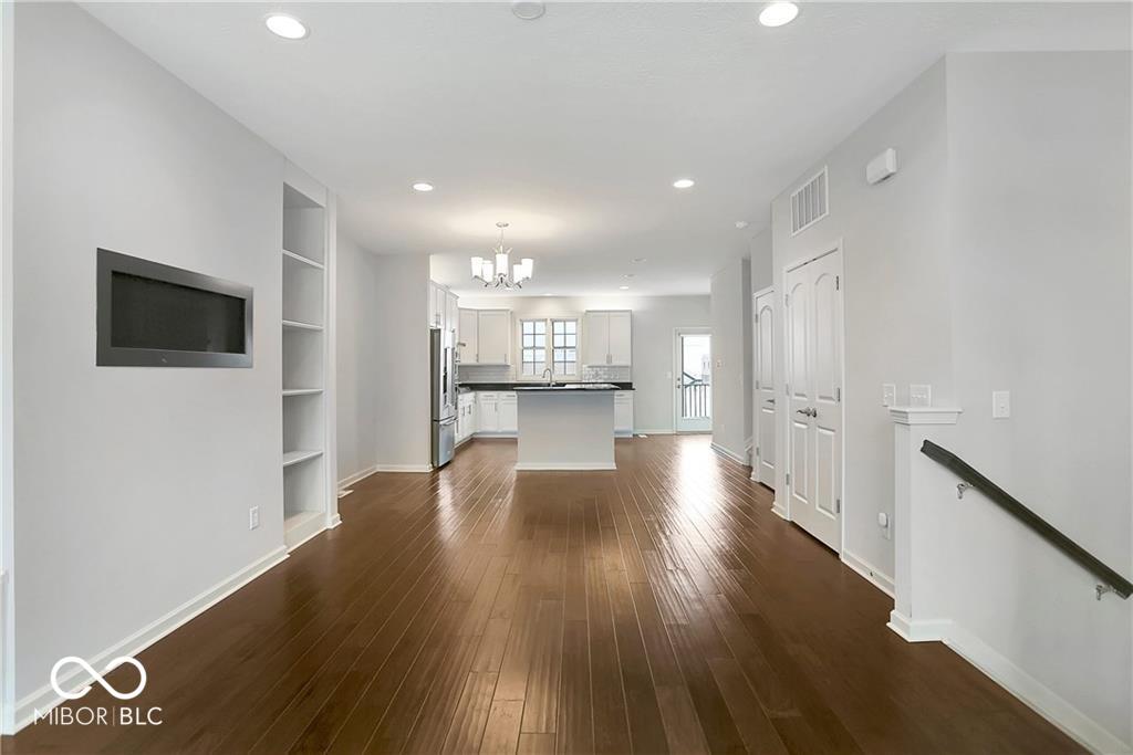 2025 Broughton Street