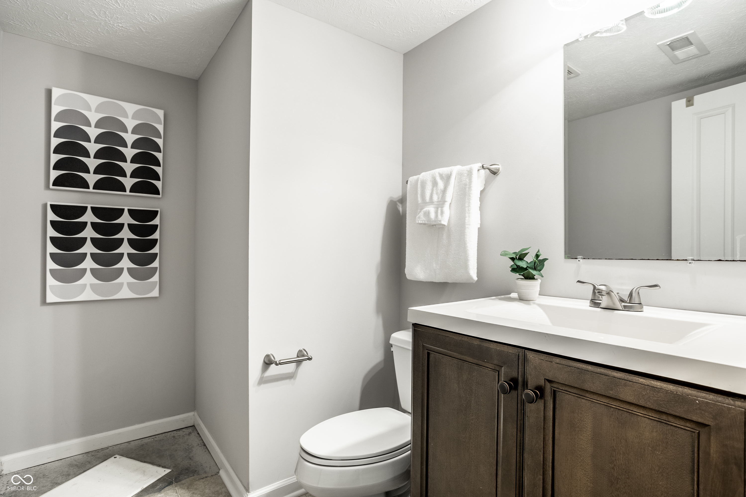 12711 Vanderhorst Street