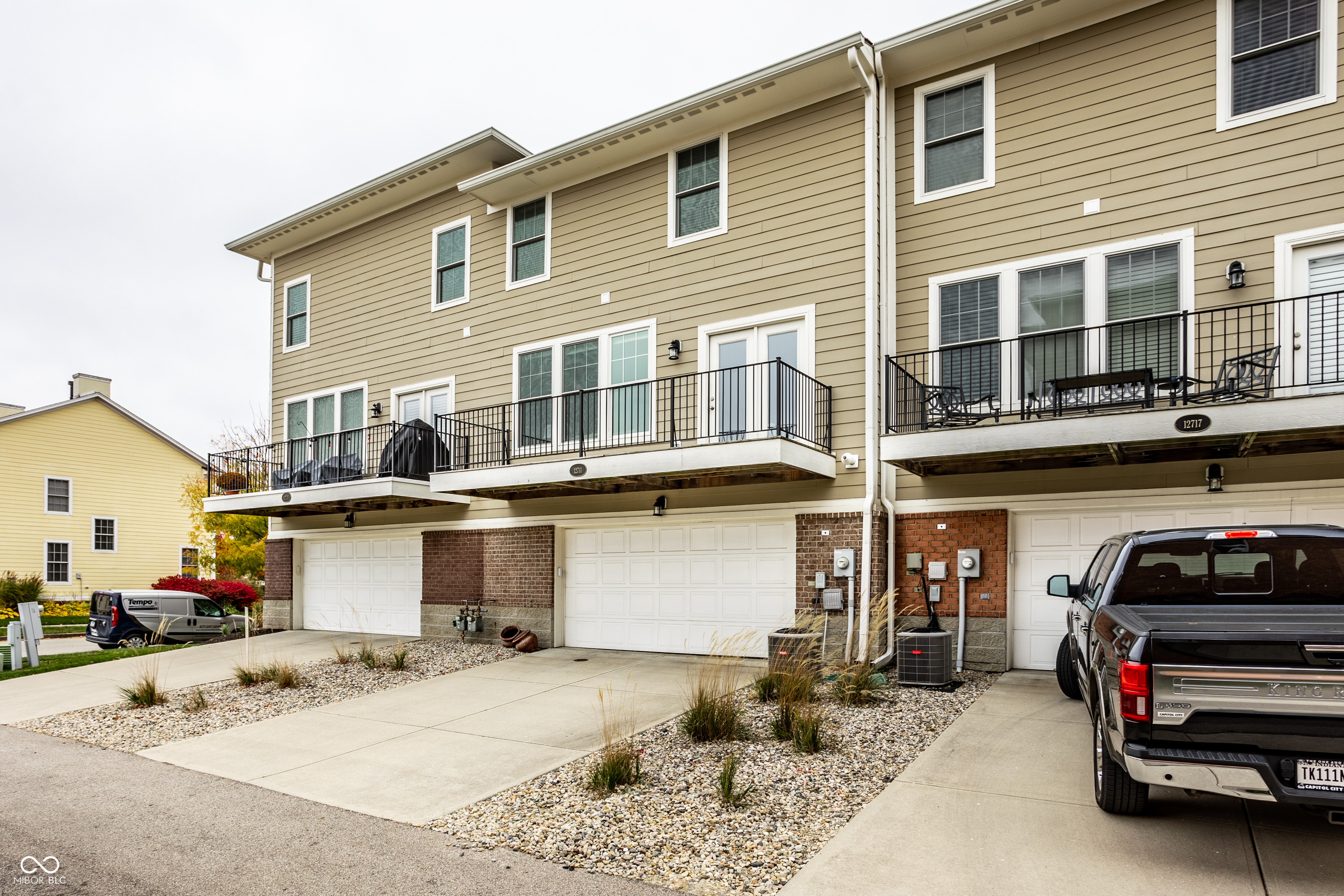 12711 Vanderhorst Street