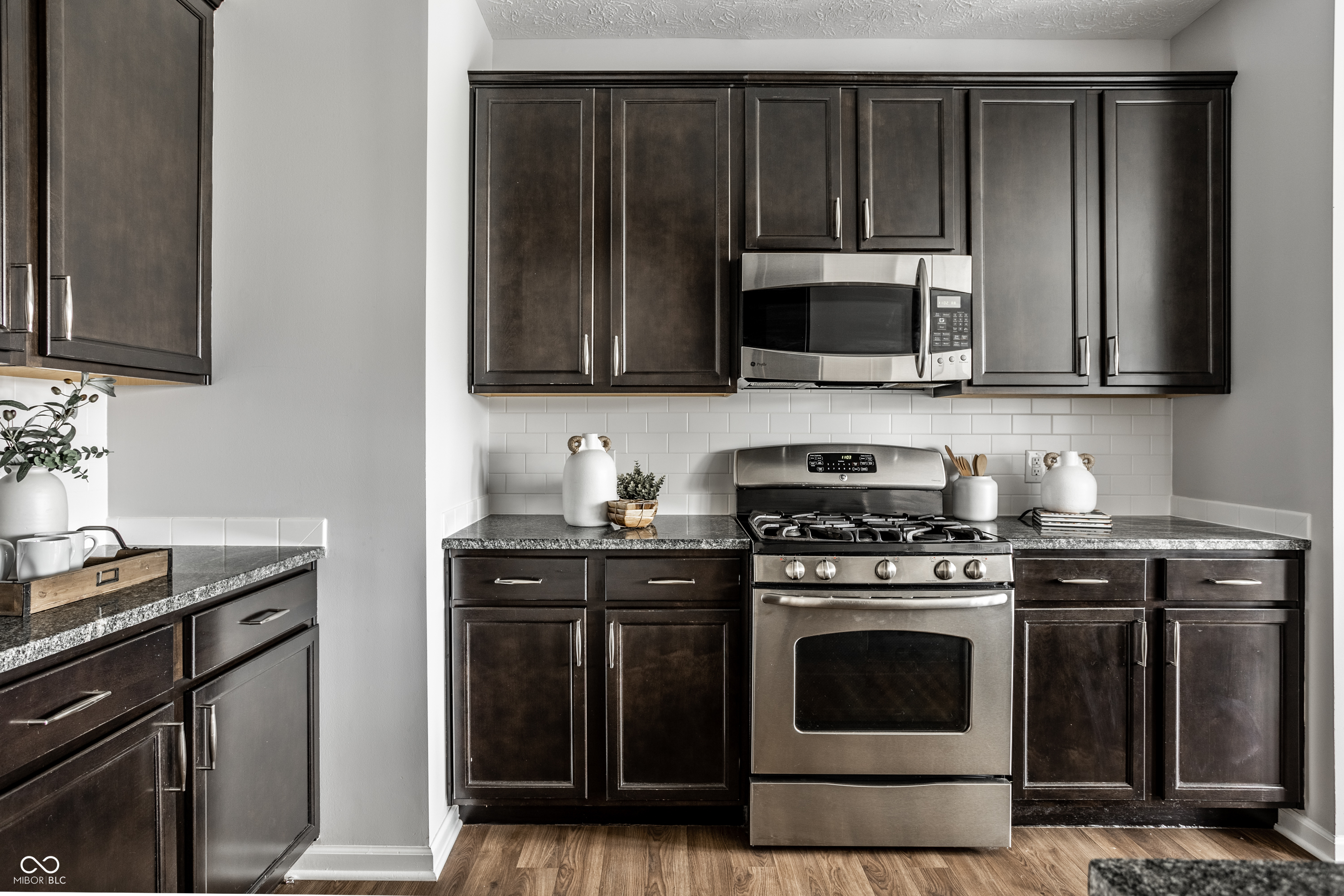 12711 Vanderhorst Street