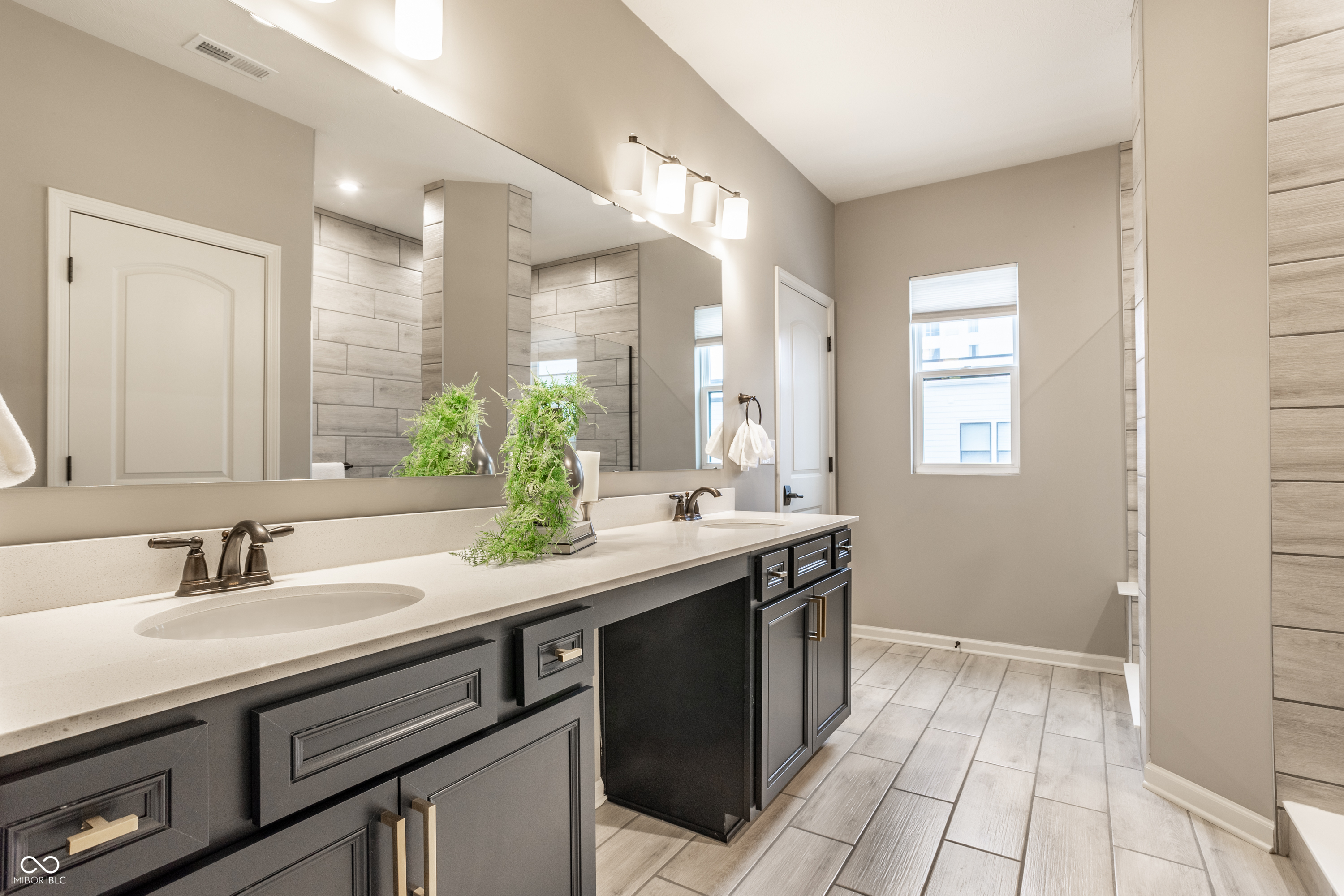 9744 Junction Station