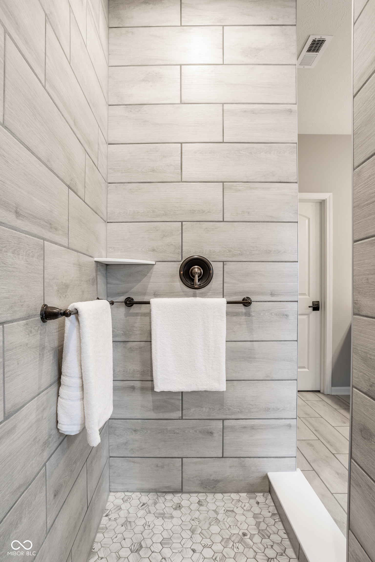 9744 Junction Station