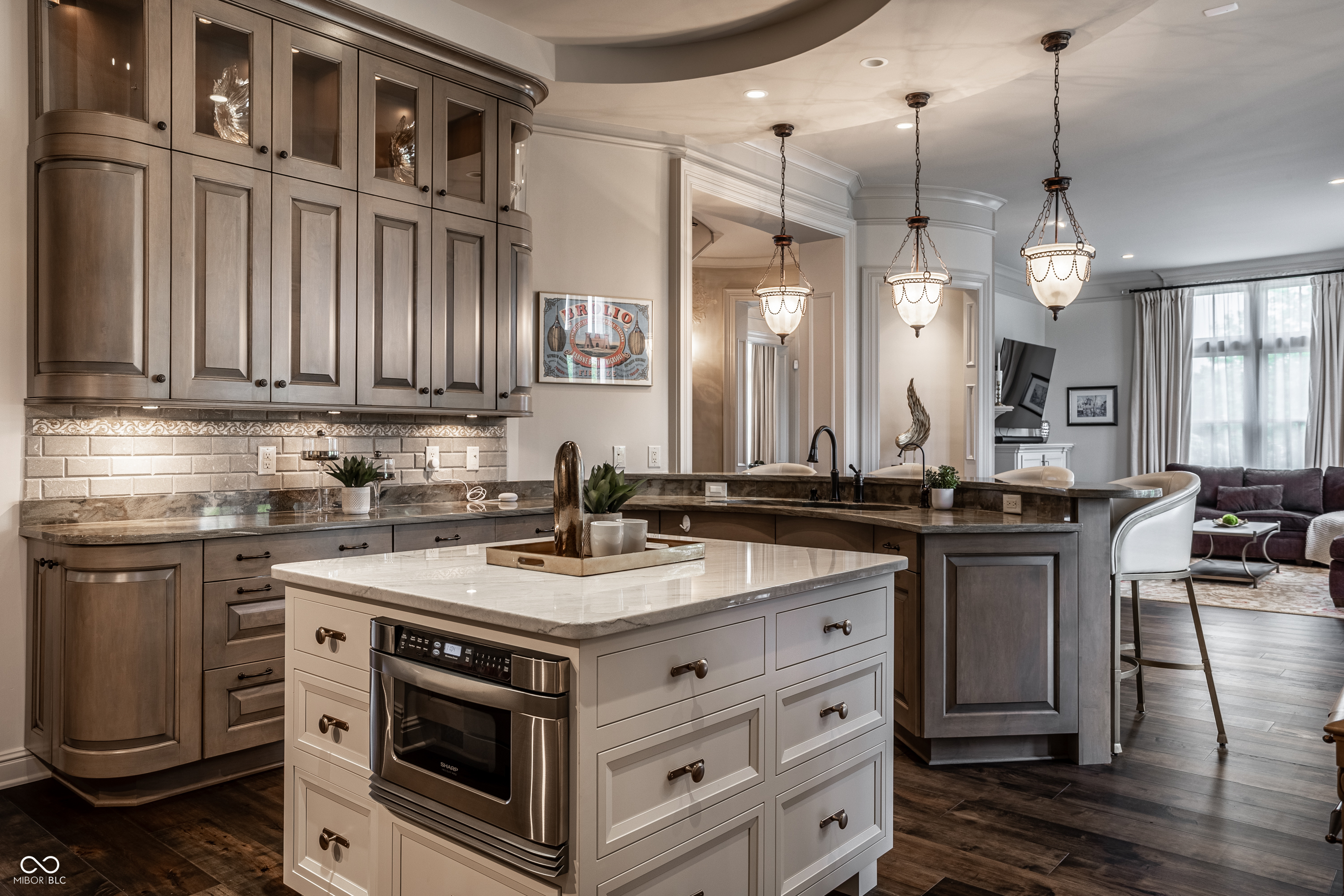 1894 Rhettsbury Street