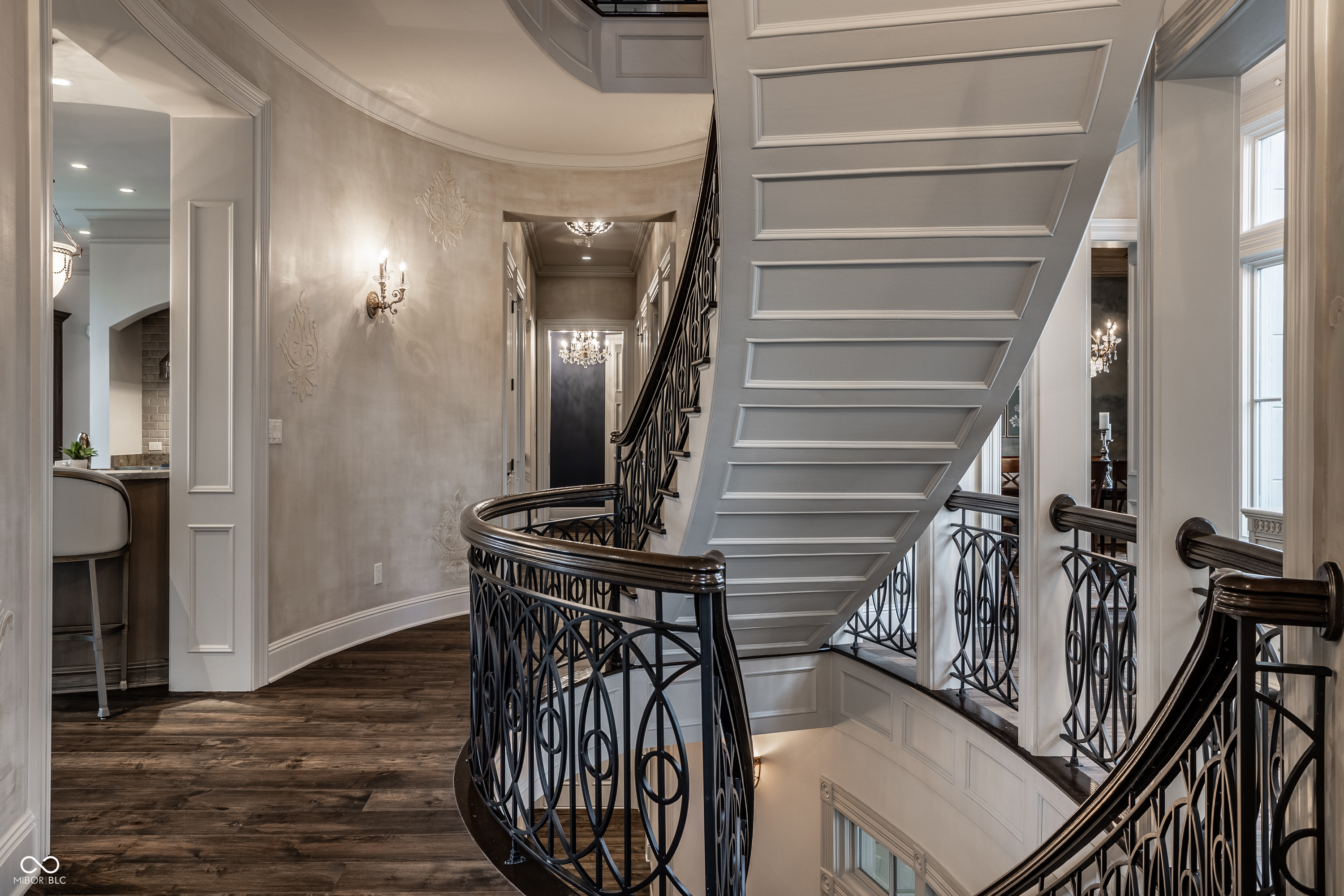 1894 Rhettsbury Street