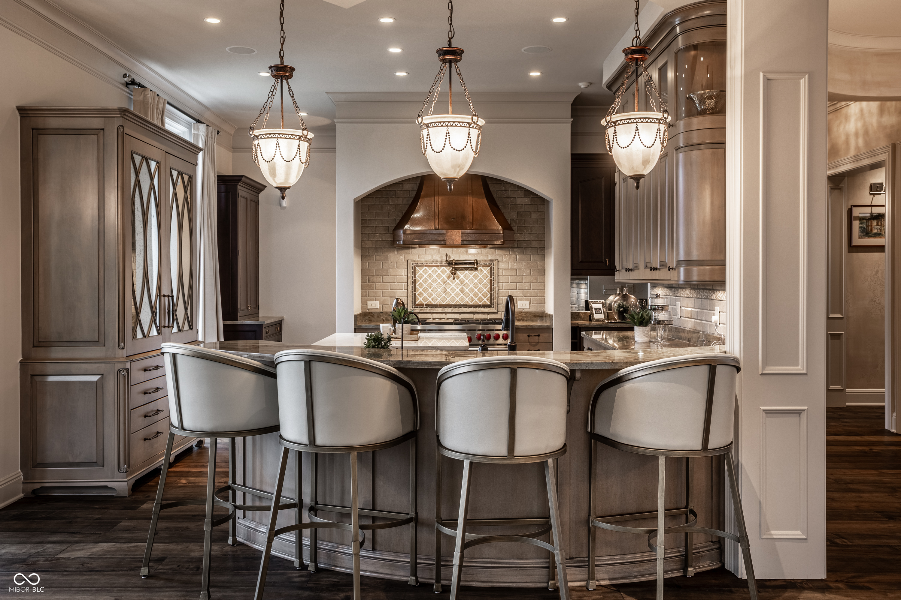 1894 Rhettsbury Street