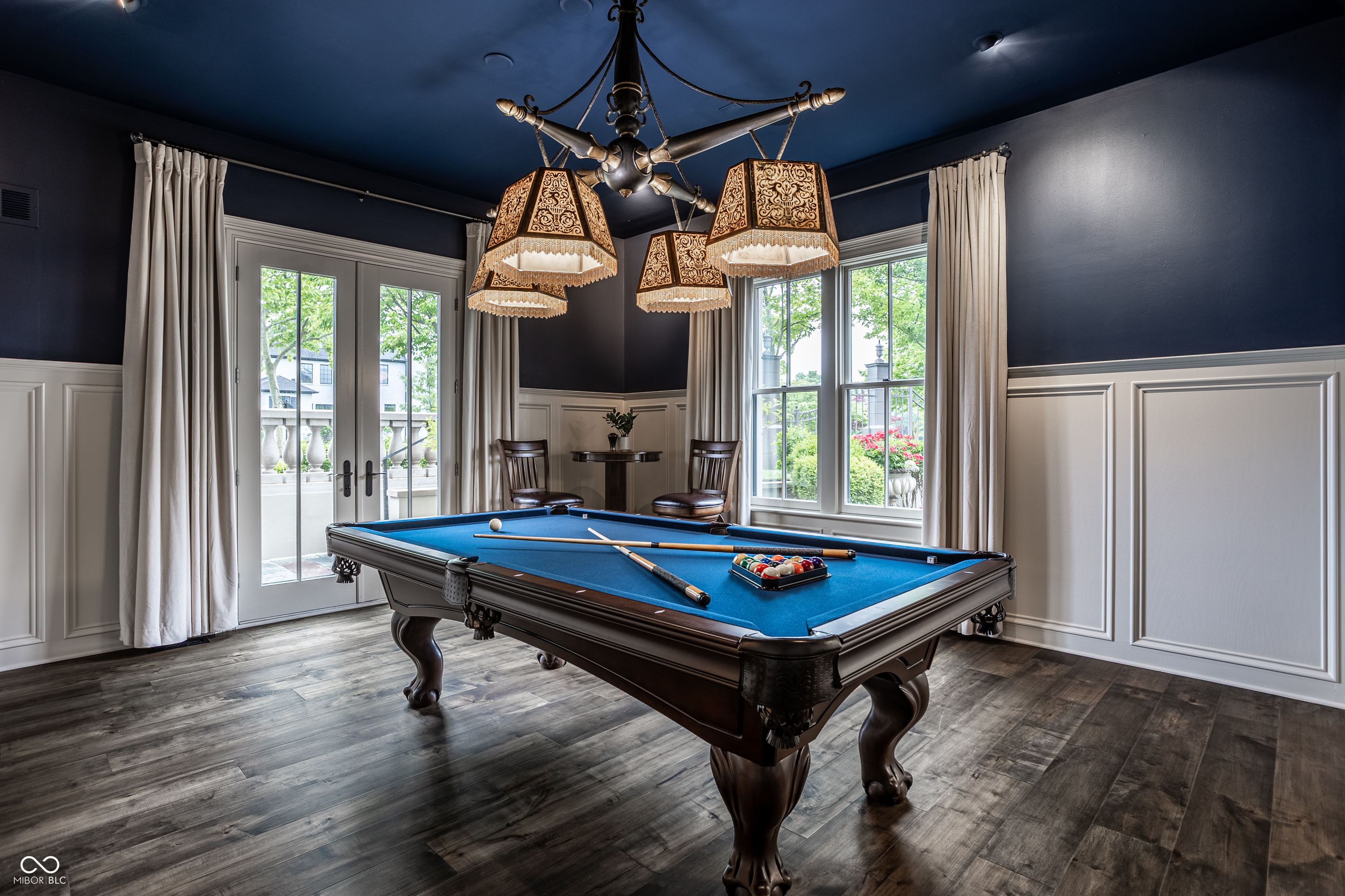 1894 Rhettsbury Street