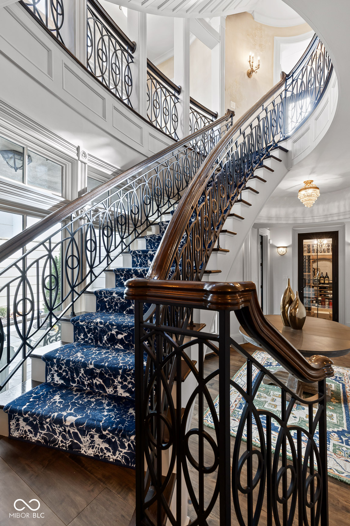 1894 Rhettsbury Street