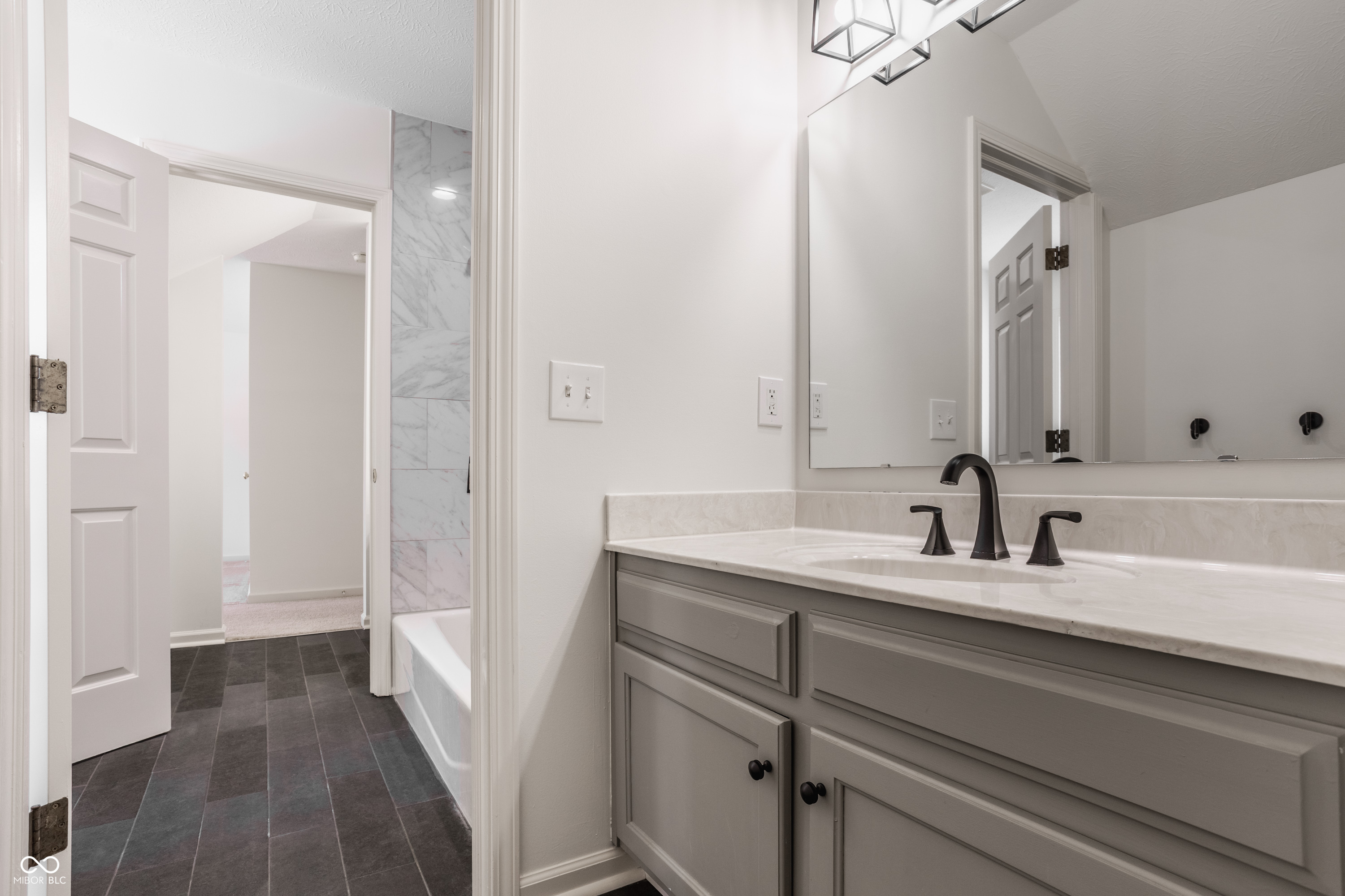 9117 Sargent Manor Court