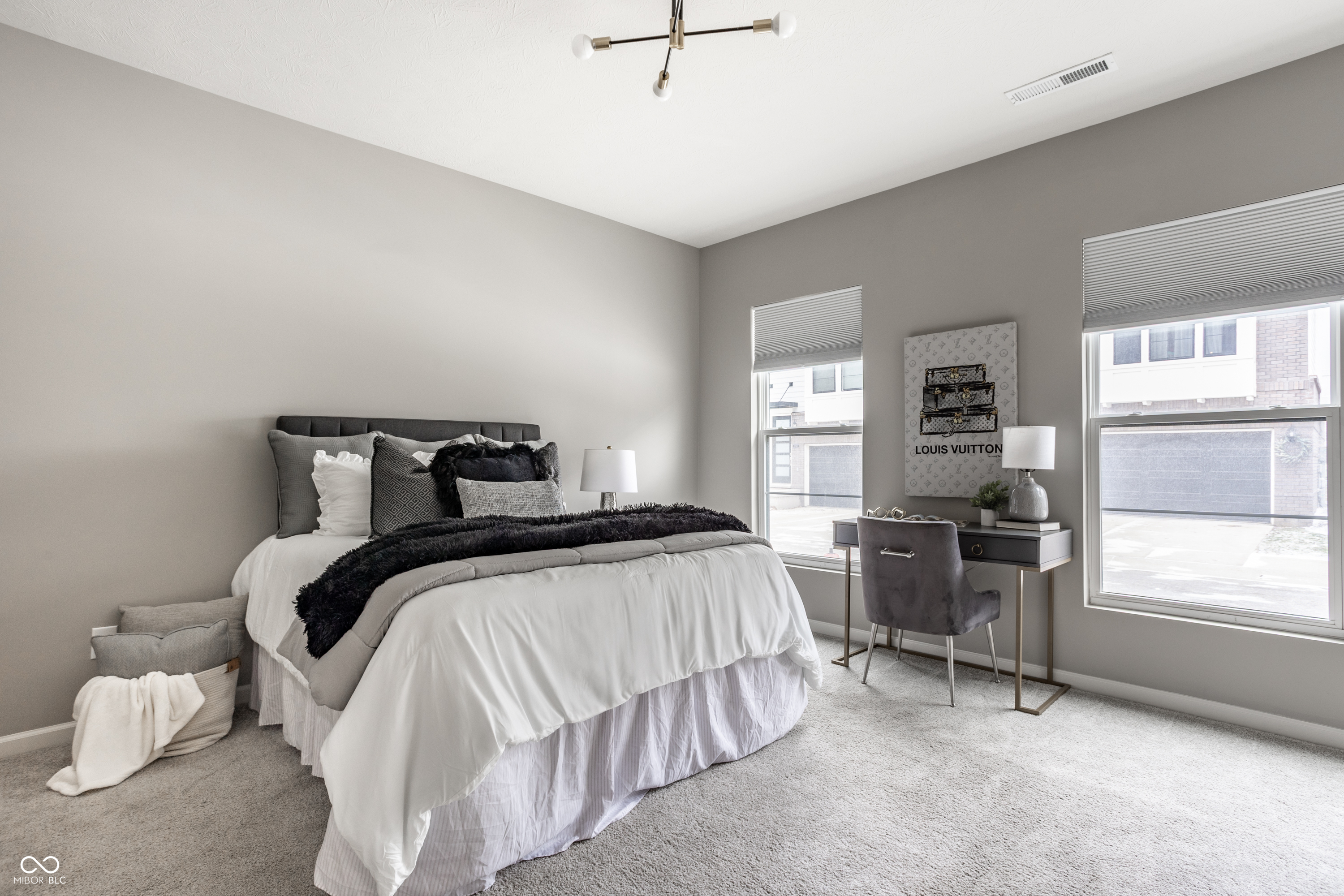 9744 Junction Station