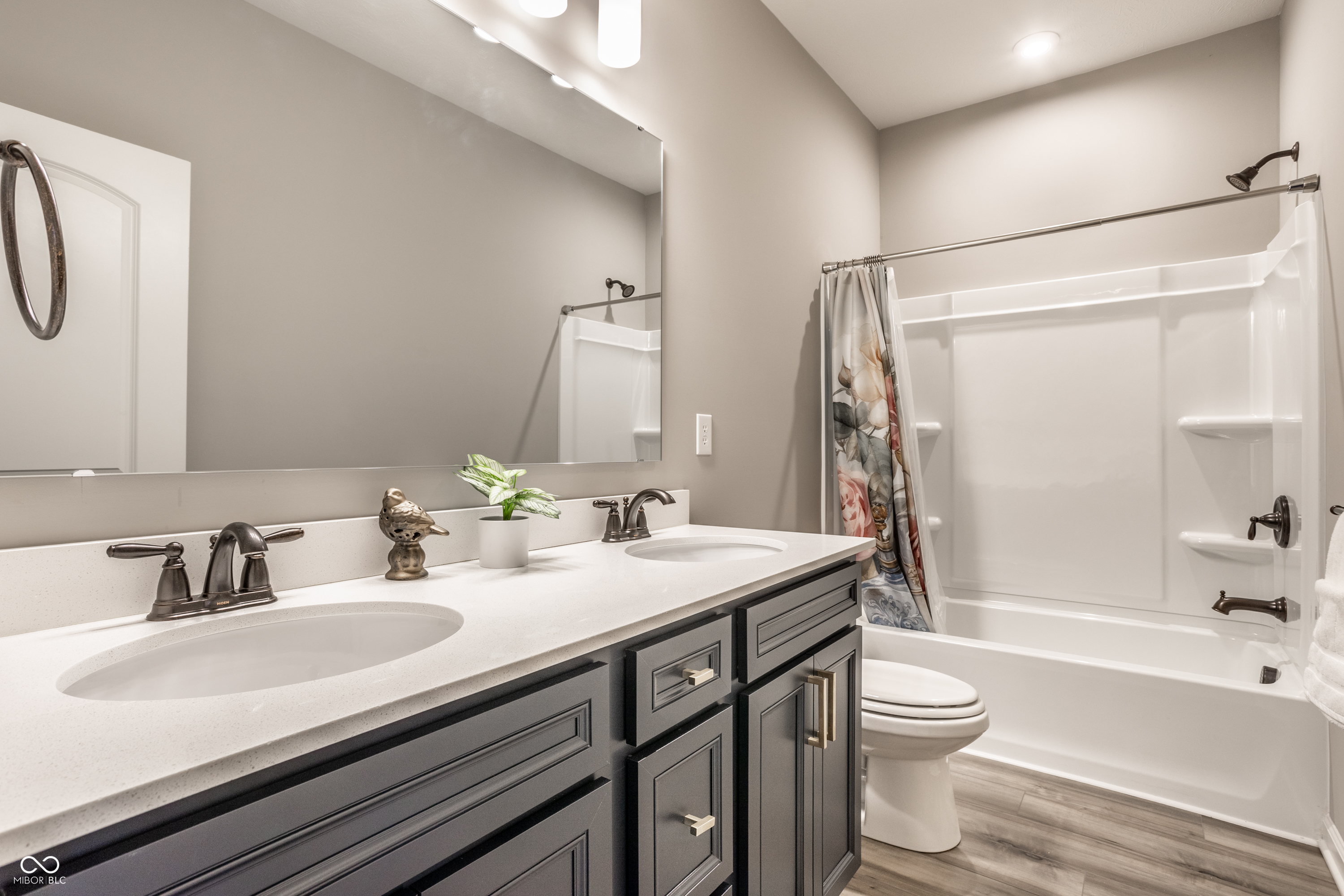 9744 Junction Station