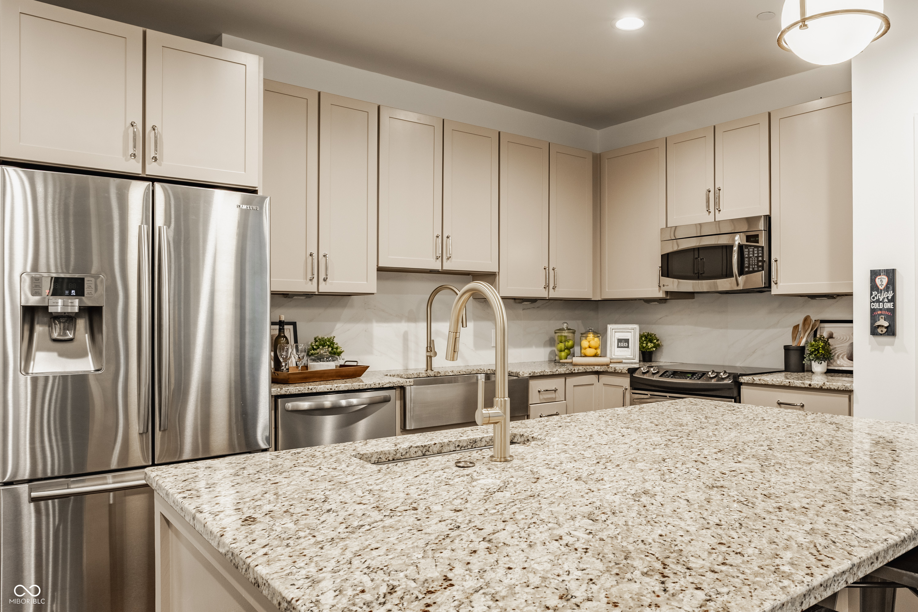 333 Massachusetts Avenue Unit: UNIT 305