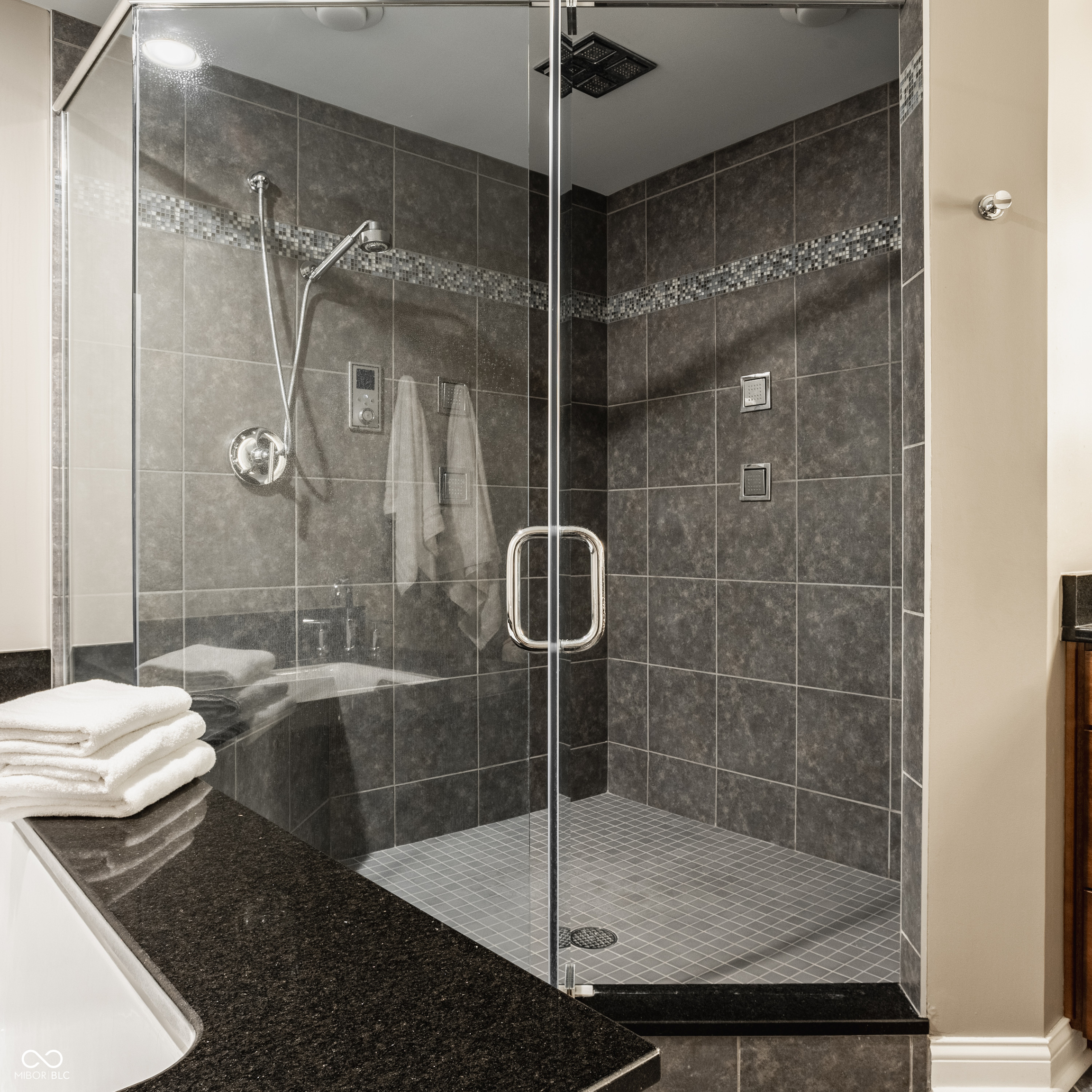 333 Massachusetts Avenue Unit: UNIT 305