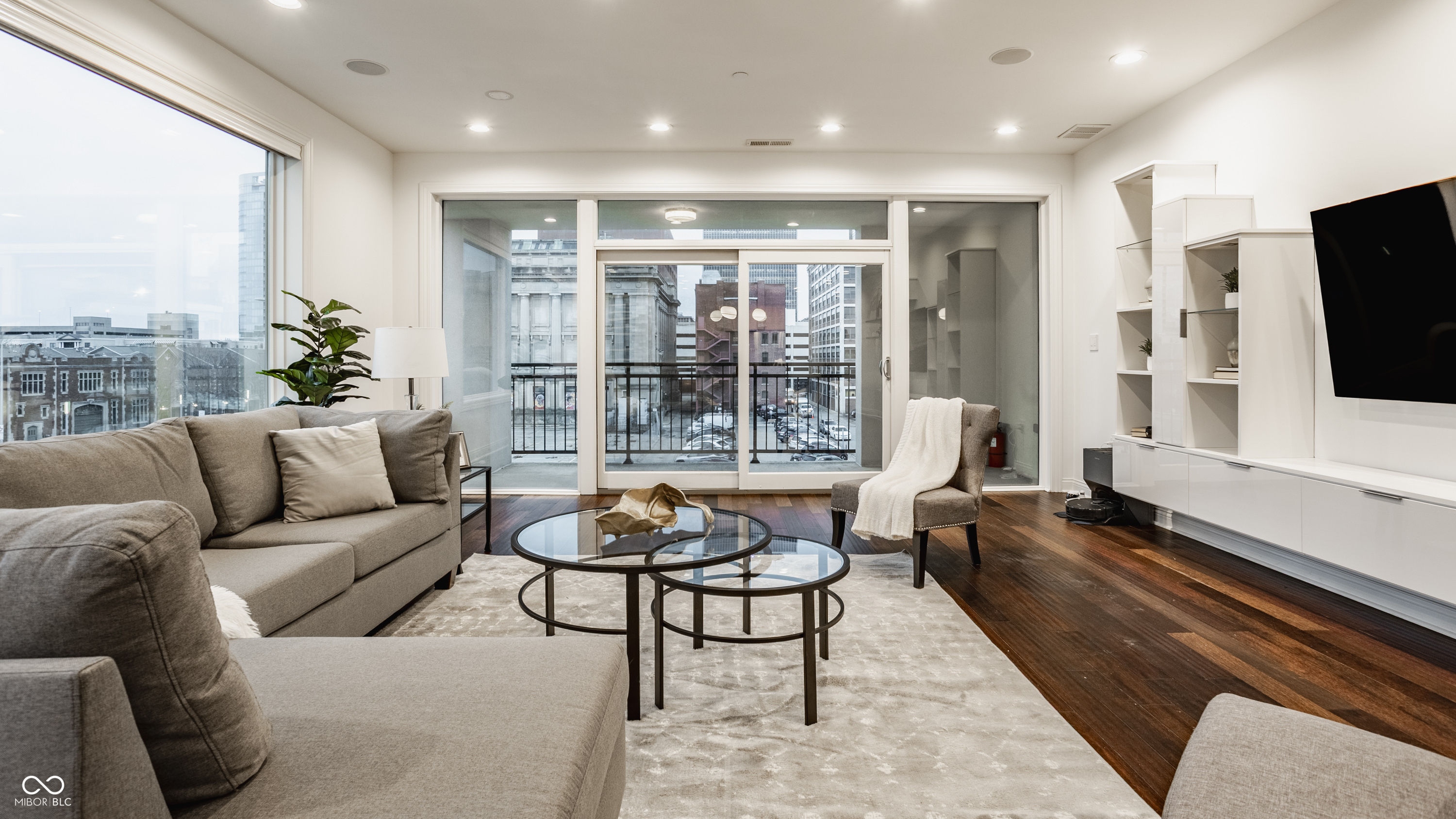 333 Massachusetts Avenue Unit: UNIT 305