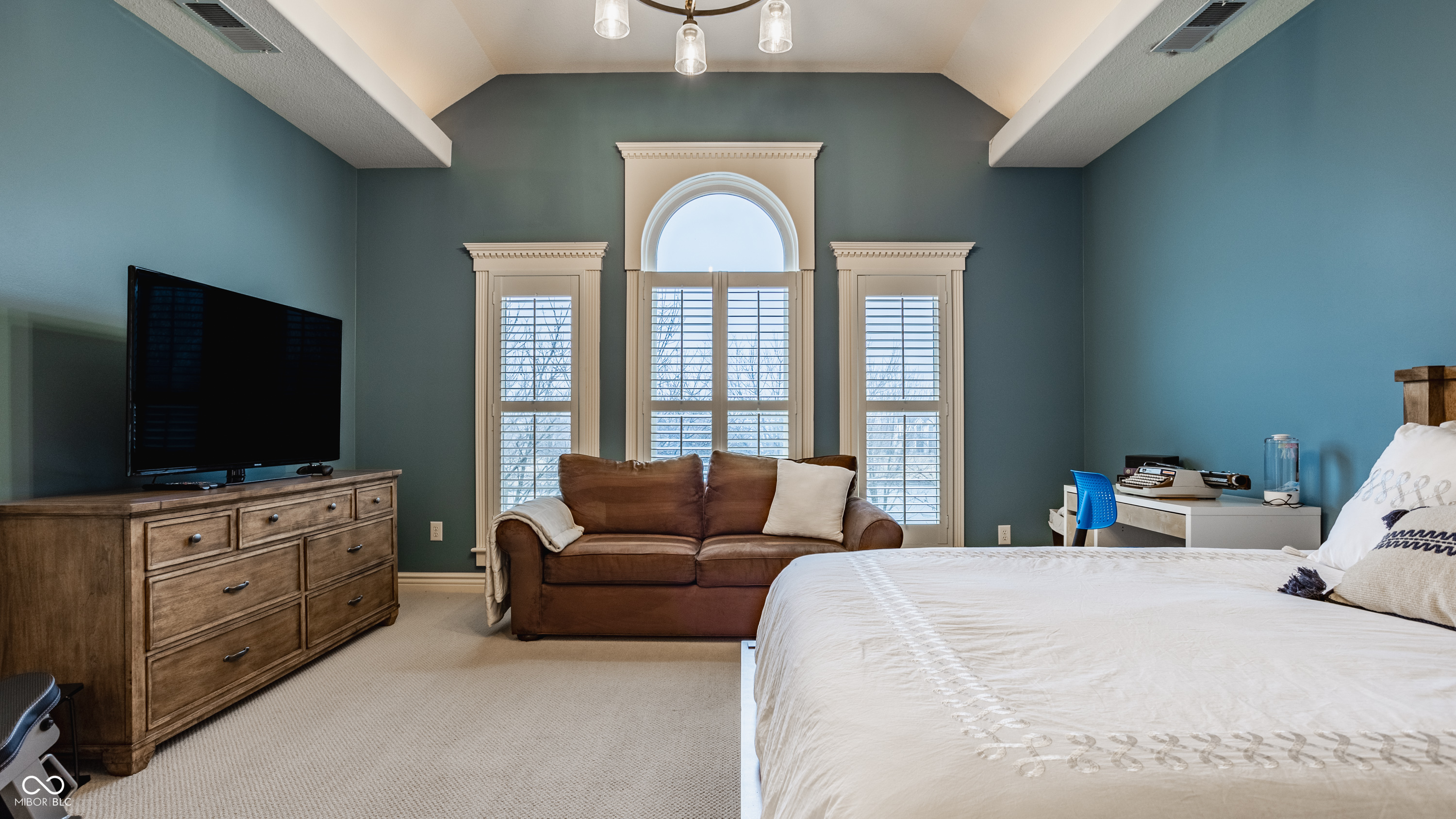 12862 Horseferry Road