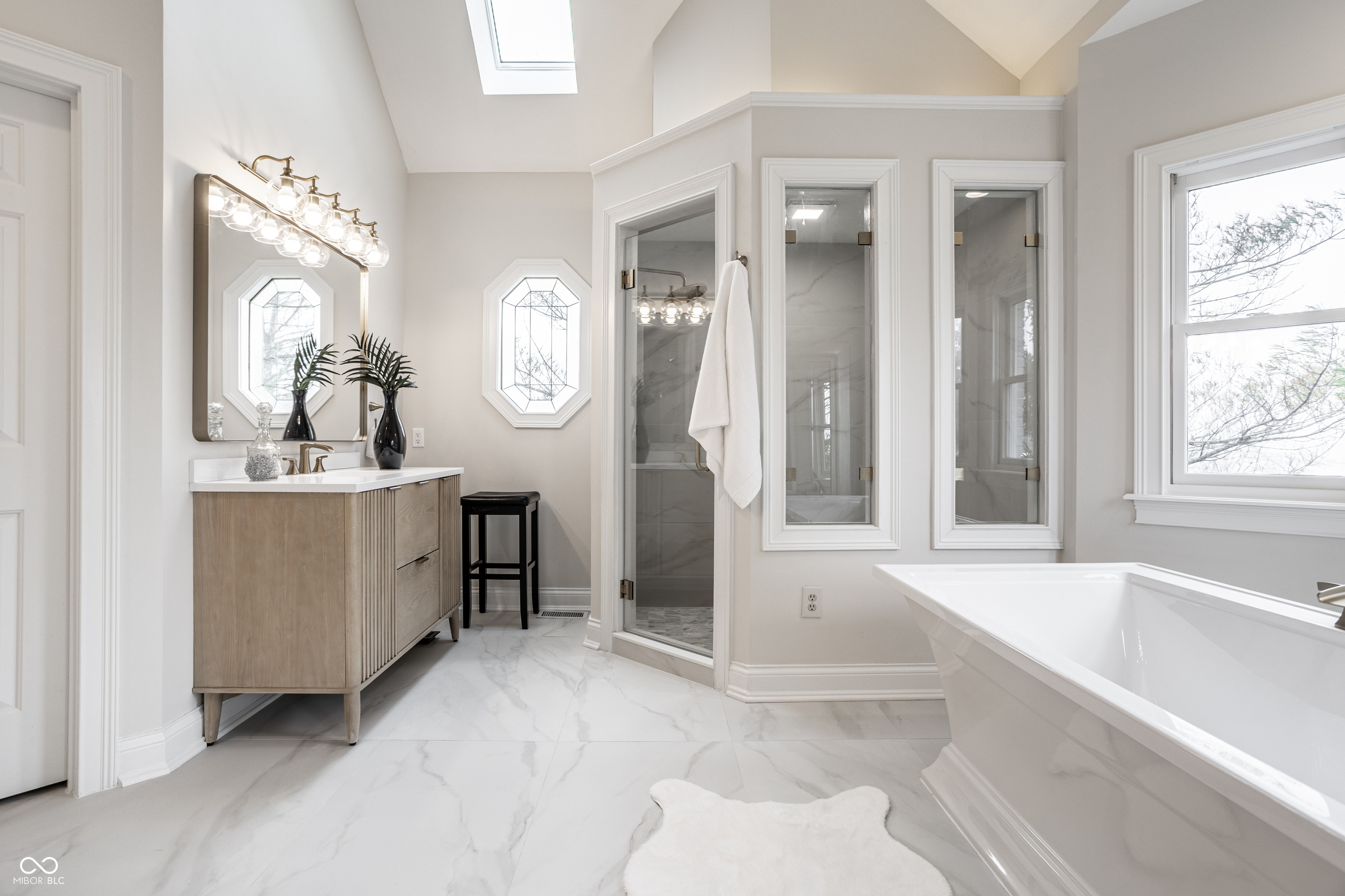 9889 Summerlakes Drive