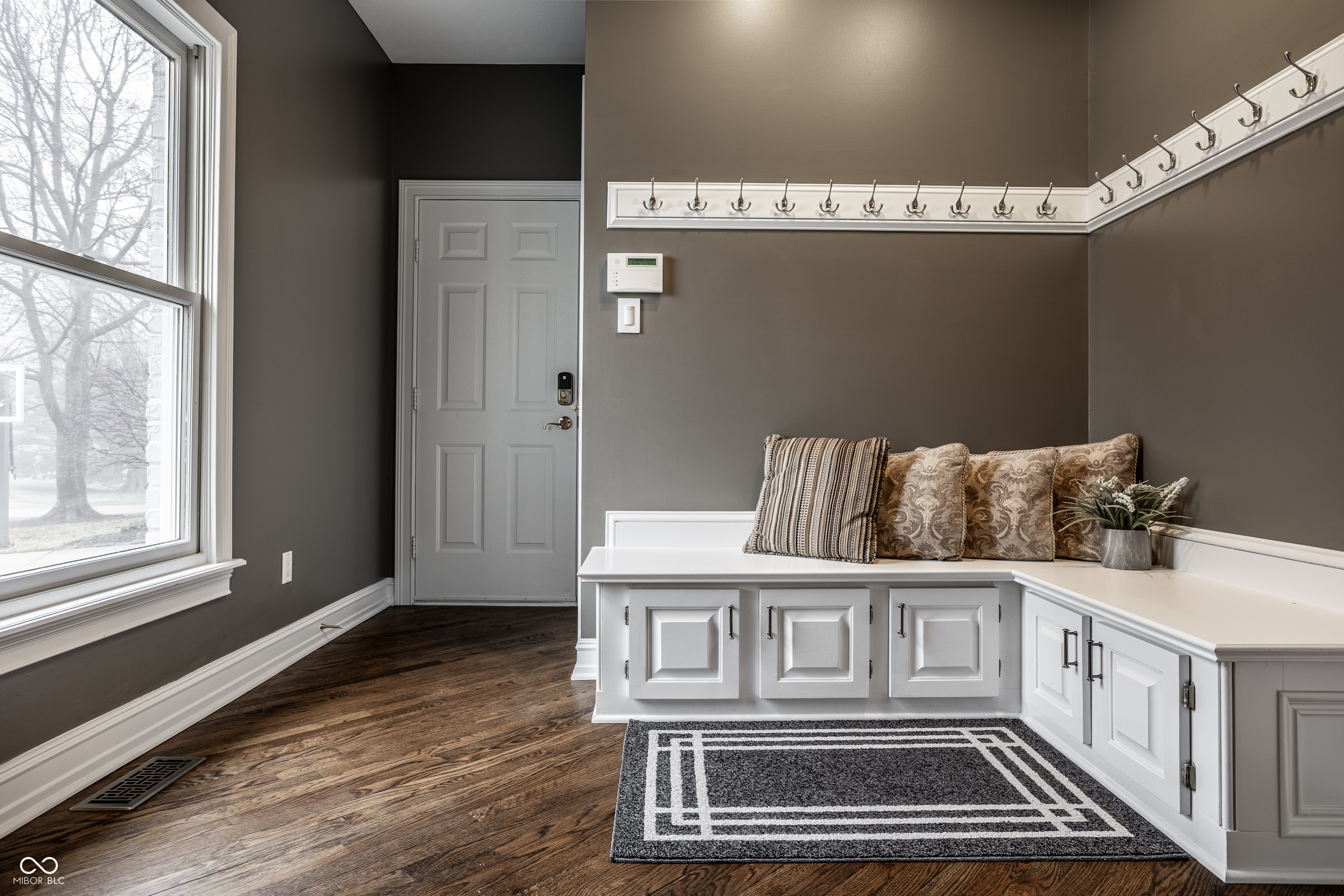 9889 Summerlakes Drive