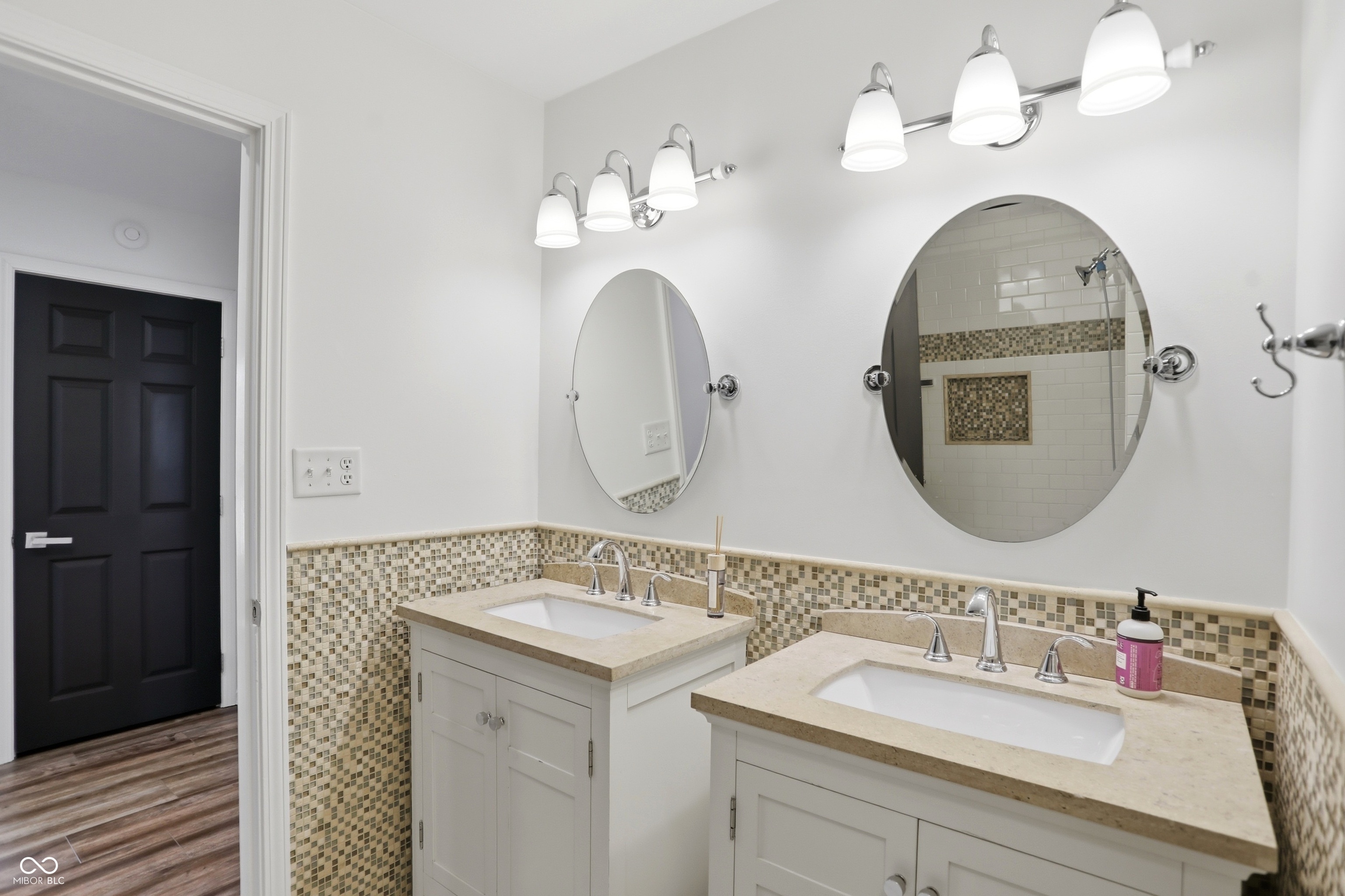 512 Lexington Boulevard